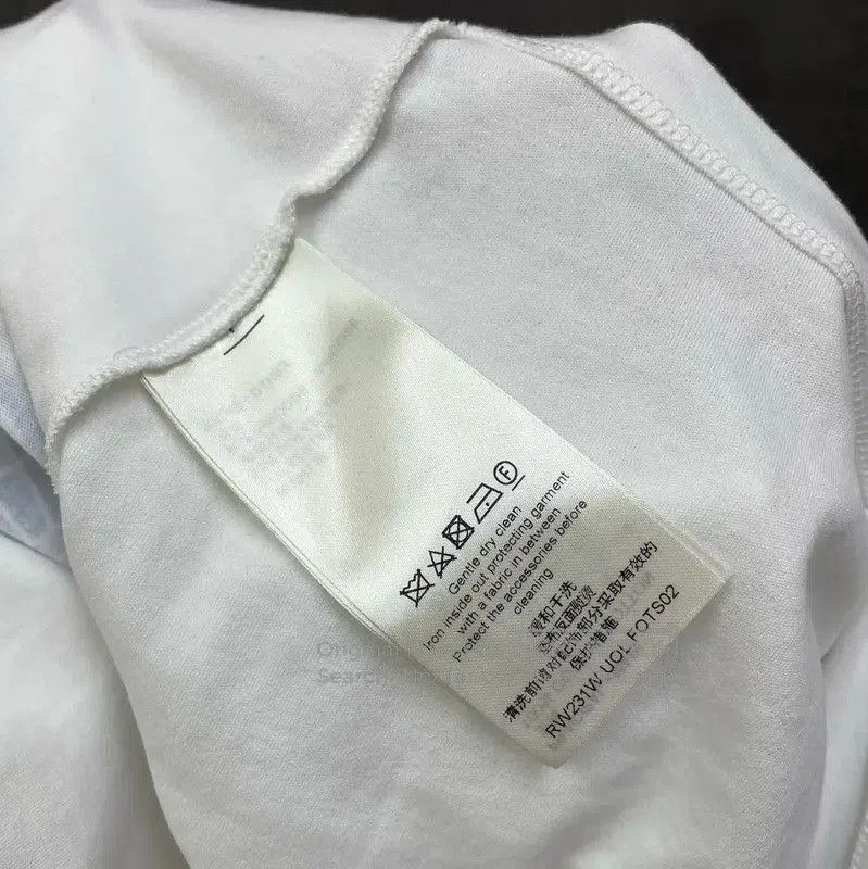 Louis Vuitton Louis Vuitton Women's Crop T. Size S / US 4 / IT 40 - 5 Thumbnail