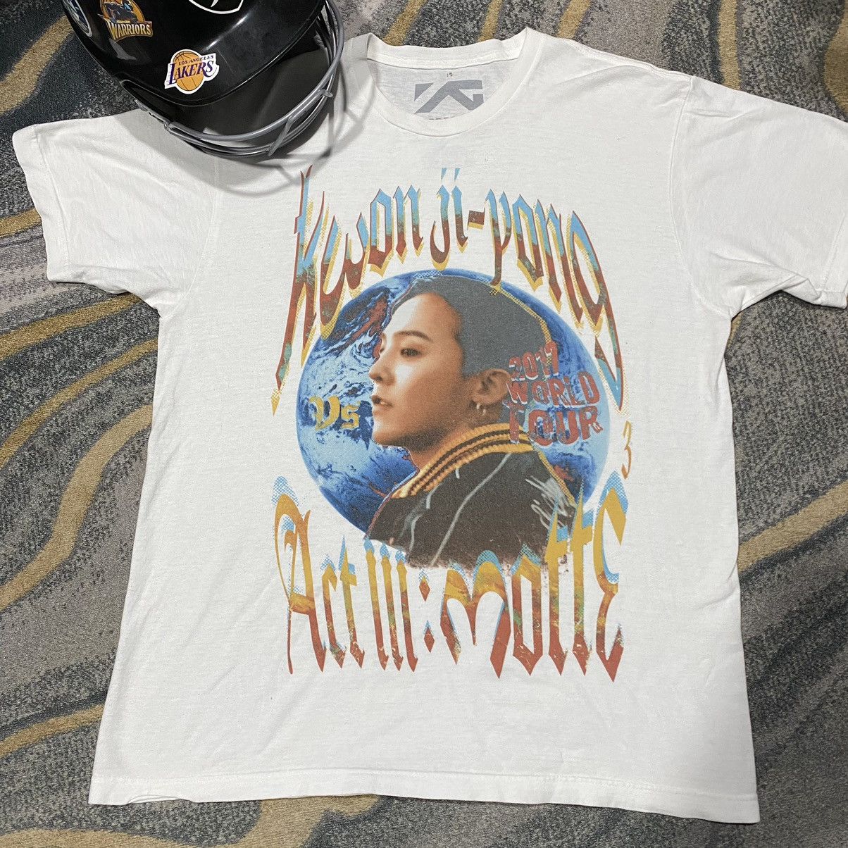 Band Tees × Japanese Brand G-Dragon 2017 World Tour Kpop Shirt Size US L / EU 52-54 / 3 - 1 Thumbnail