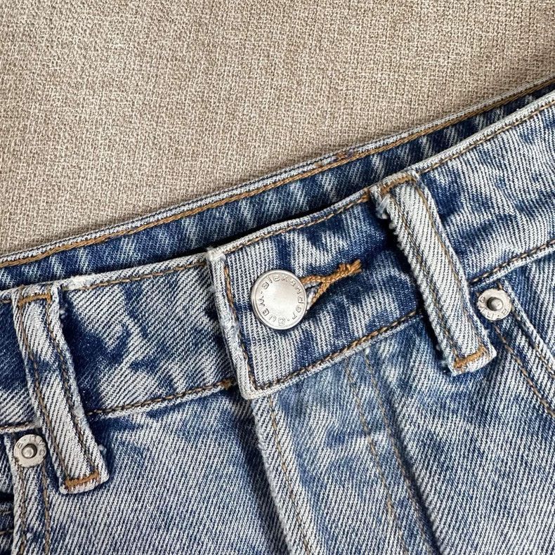 Alexander Wang Alexander Wang High-Waist Denim Shorts- Size 27" / US 4 / IT 40 - 2 Thumbnail