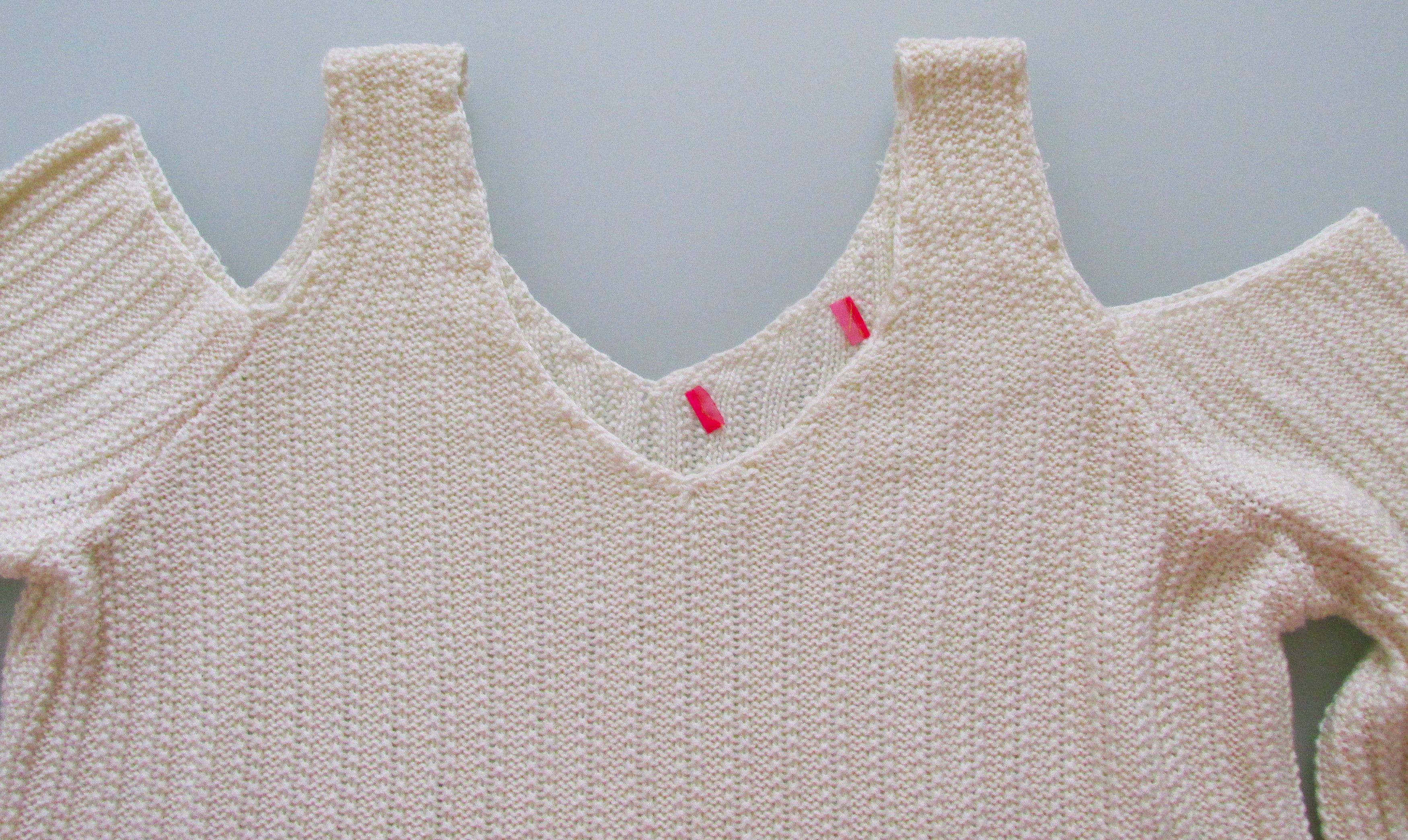 Other Women's Cold Shoulder (Open) Sweater Size Medium Size M / US 6-8 / IT 42-44 - 3 Thumbnail