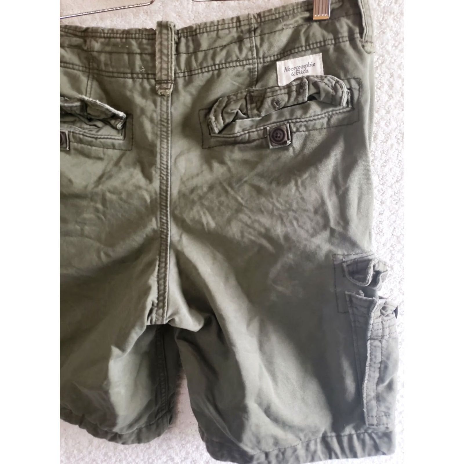 Abercrombie & Fitch Abercrombie & Fitch Mens Cargo Shorts Sz 30 Olive Green Heavyweight Cotton Cargo Pocket Button Closure Size US 30 / EU 46 - 6 Thumbnail