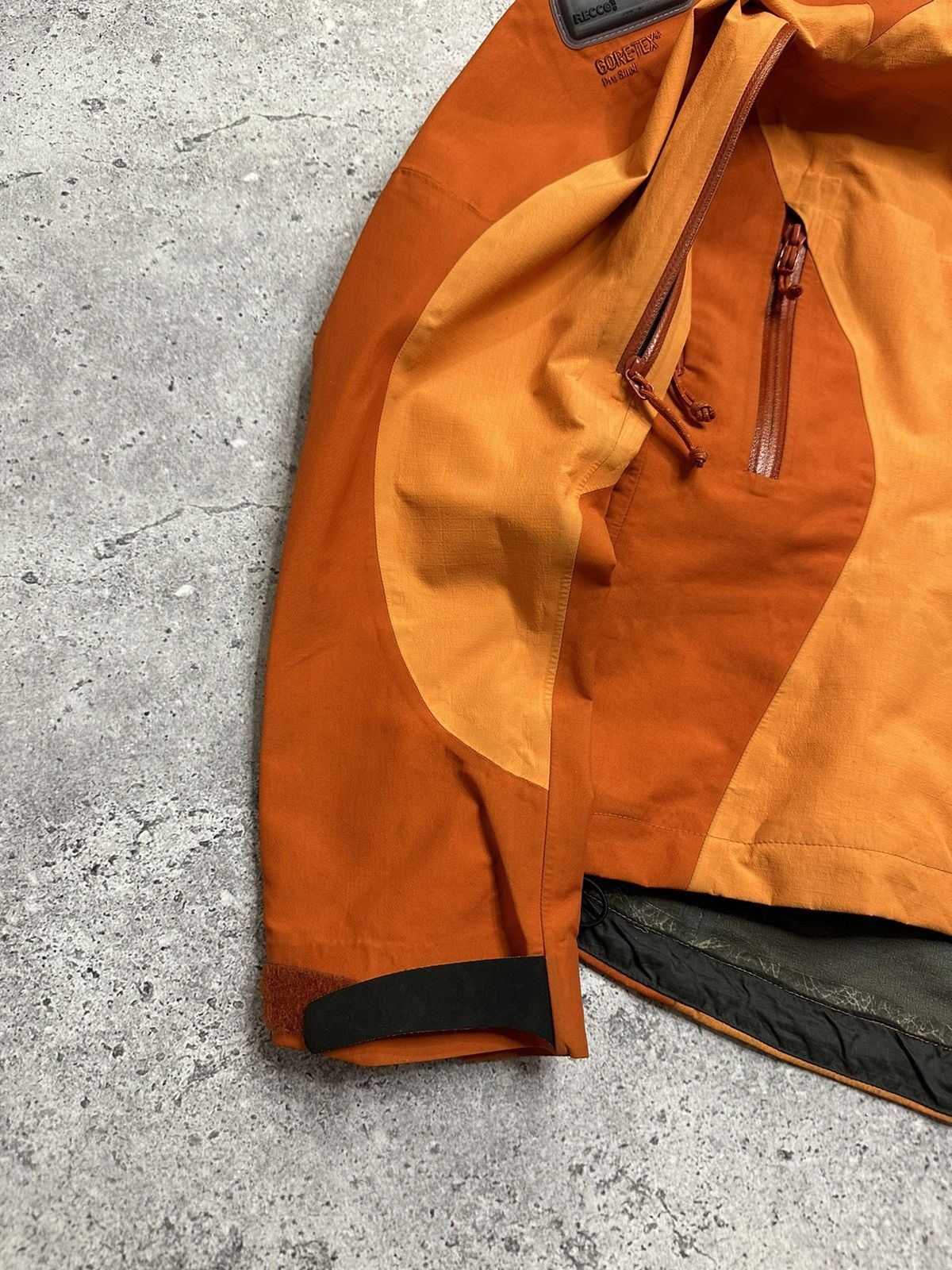 Arc'teryx Arc'teryx SideWinder Gore-Tex Pro Shell Orange Recco Jacket Size XS / US 0-2 / IT 36-38 - 24 Thumbnail