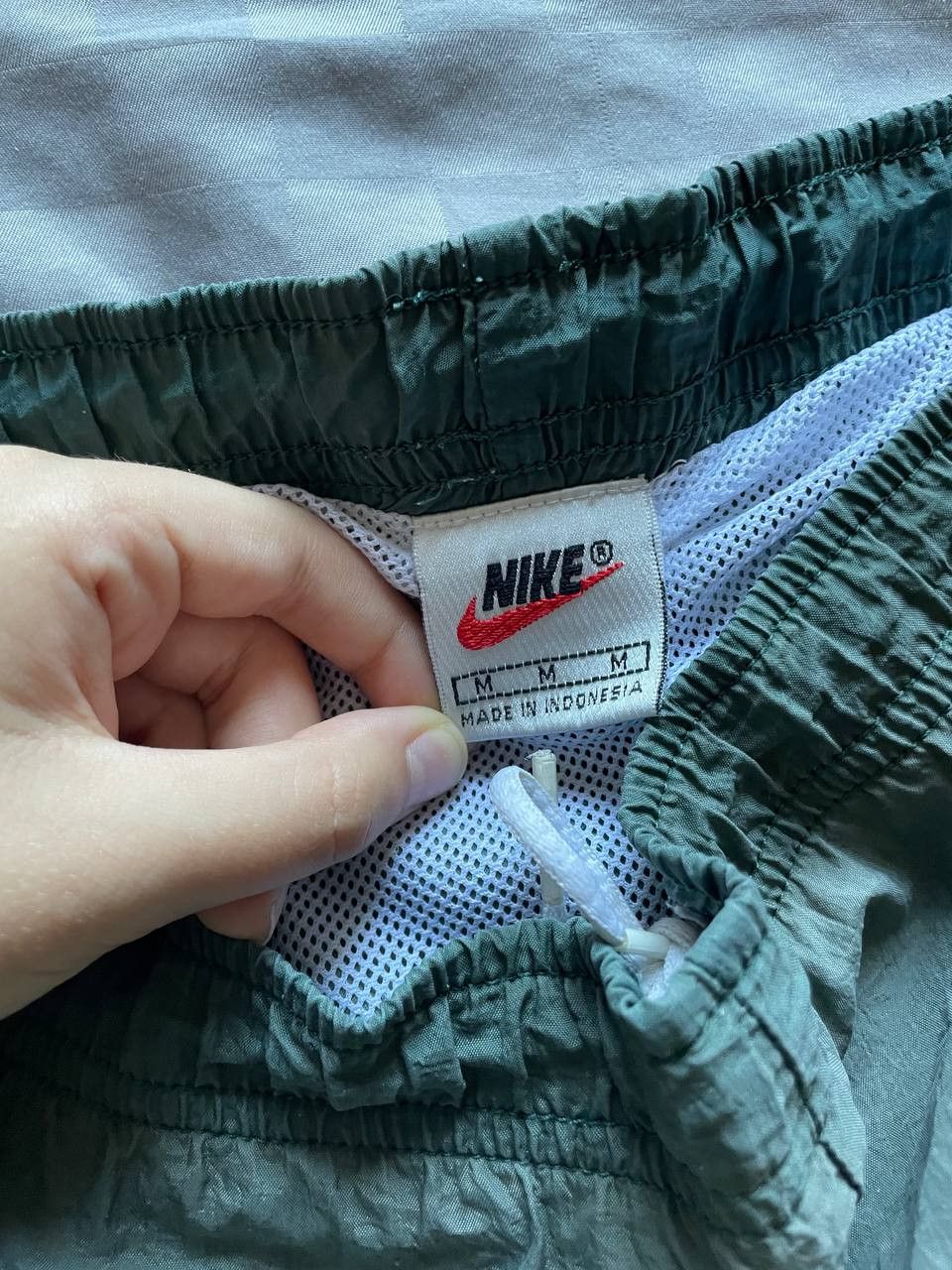 Nike Vintage Nike shorts streetwear swoosh casual y2k size M Size US 32 / EU 48 - 4 Thumbnail