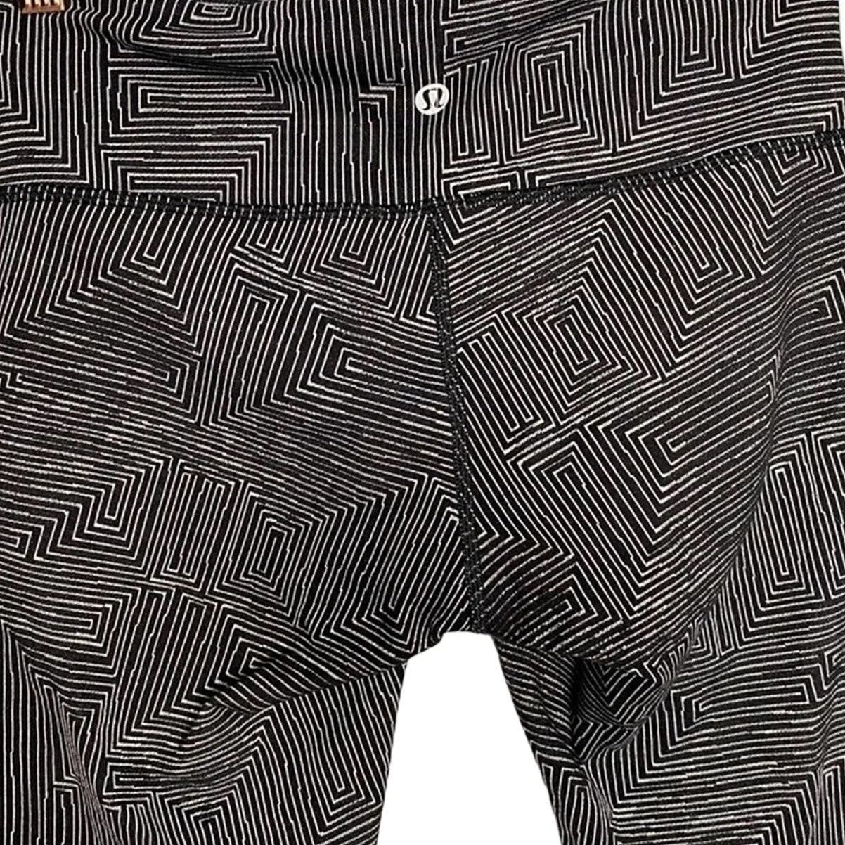 Lululemon Lululemon Wunder Under Crops Maze Jacquard Size 25" / US 0 / IT 36 - 9 Thumbnail