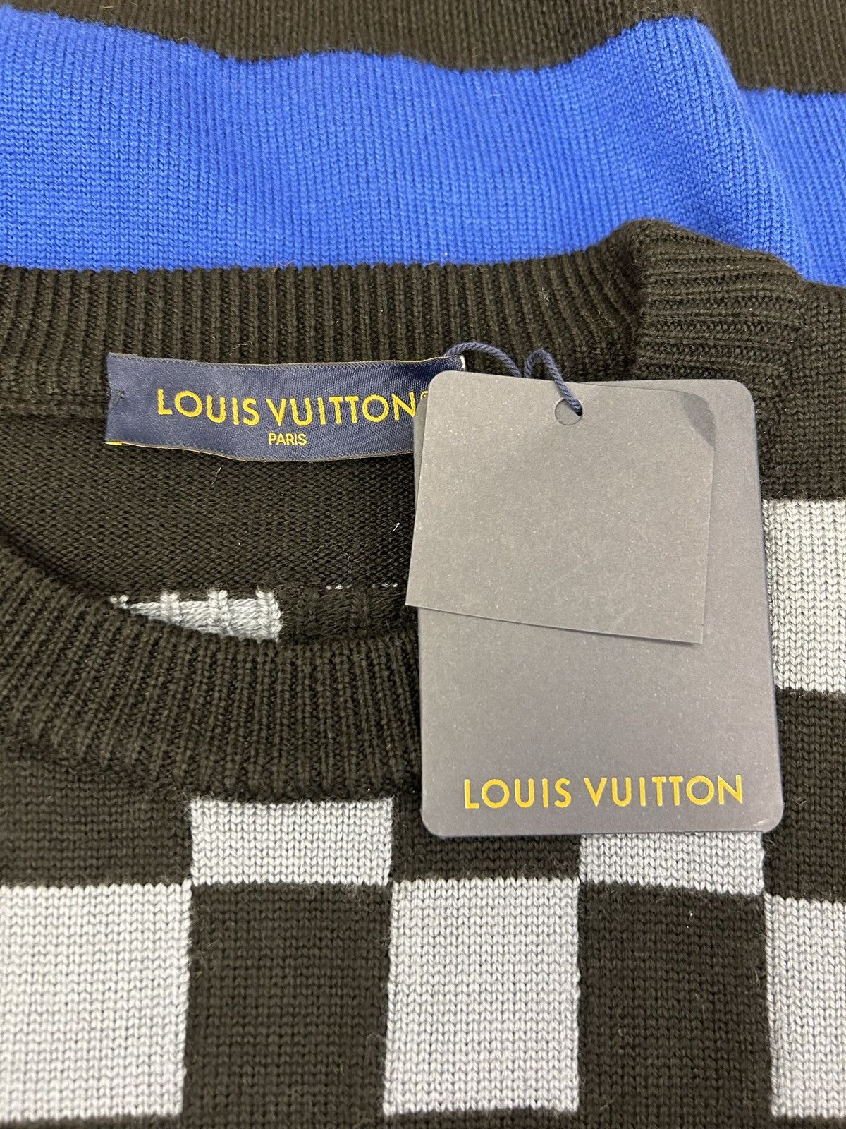 Louis Vuitton LOUIS VUITTON LV FAIR ISLE MACRO KNIT SWEATER Size US L / EU 52-54 / 3 - 3 Thumbnail