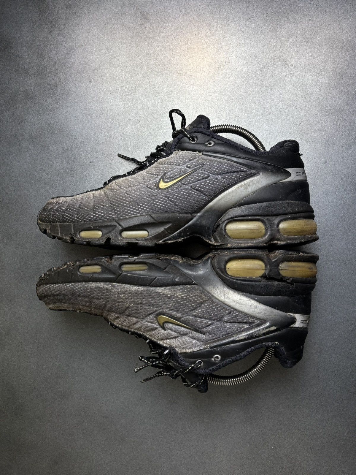 Nike × Vintage 2000 Nike Air Max Tailwind V Vintage Nike Sneakers 604190 9 Size US 9 / EU 42 - 1 Thumbnail