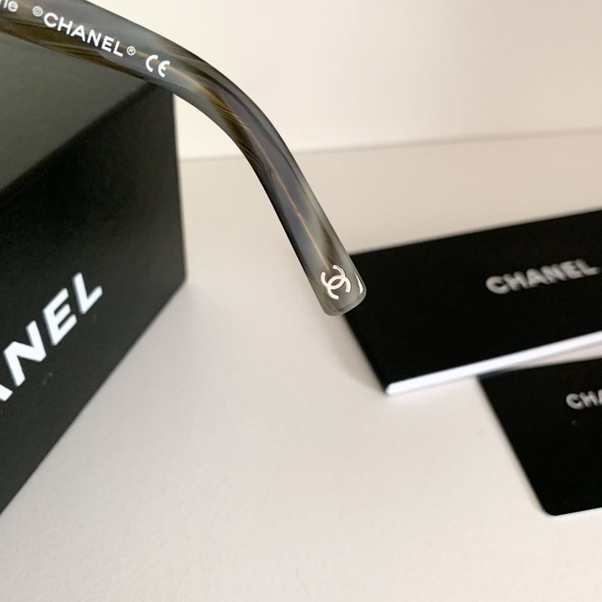 Chanel Chanel Pearl tortoise shell round sunglasses Size ONE SIZE - 6 Thumbnail