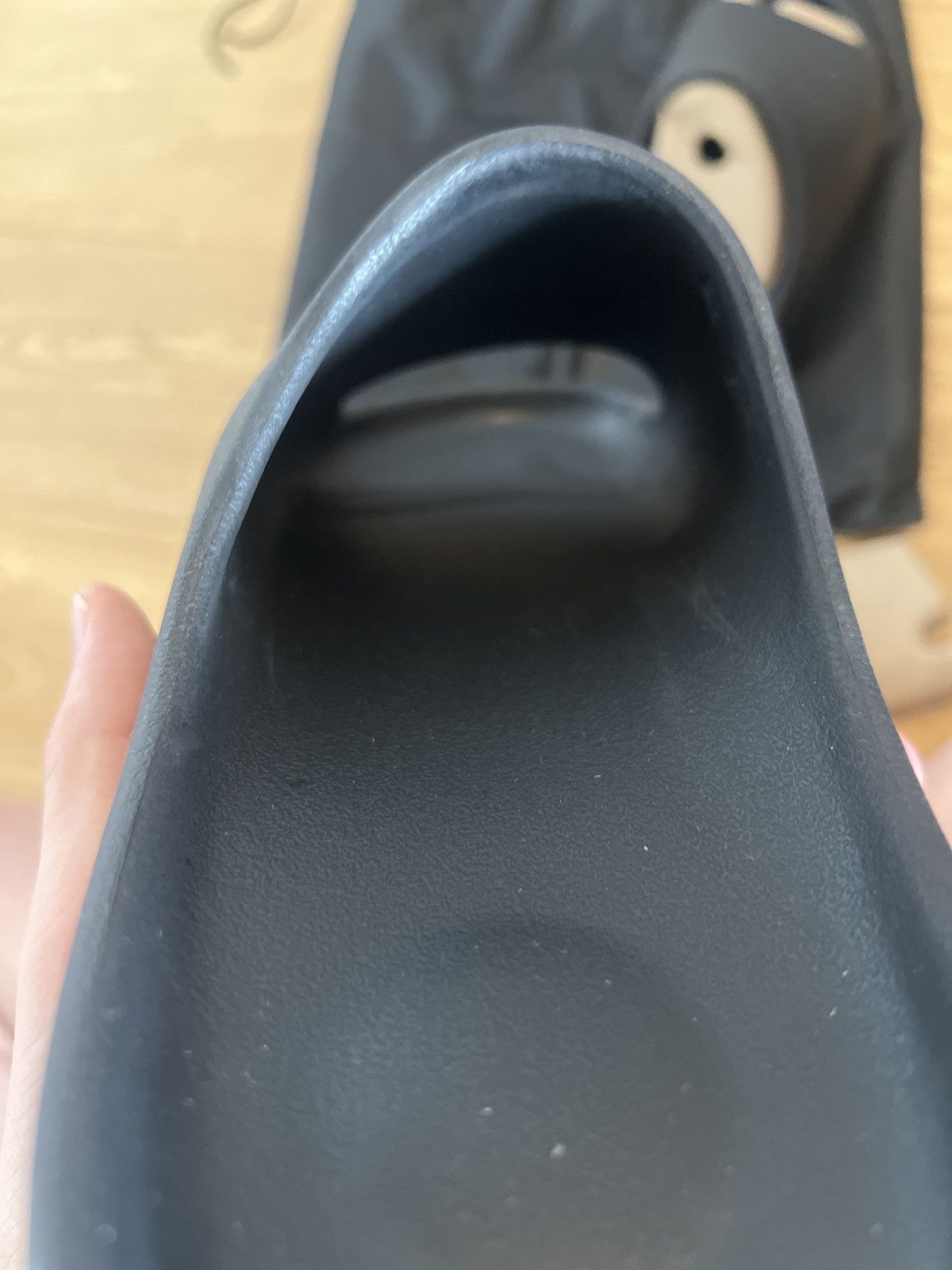 Yeezy Yeezy Slide – Black – Size US 10 Size US 10 / EU 43 - 4 Thumbnail