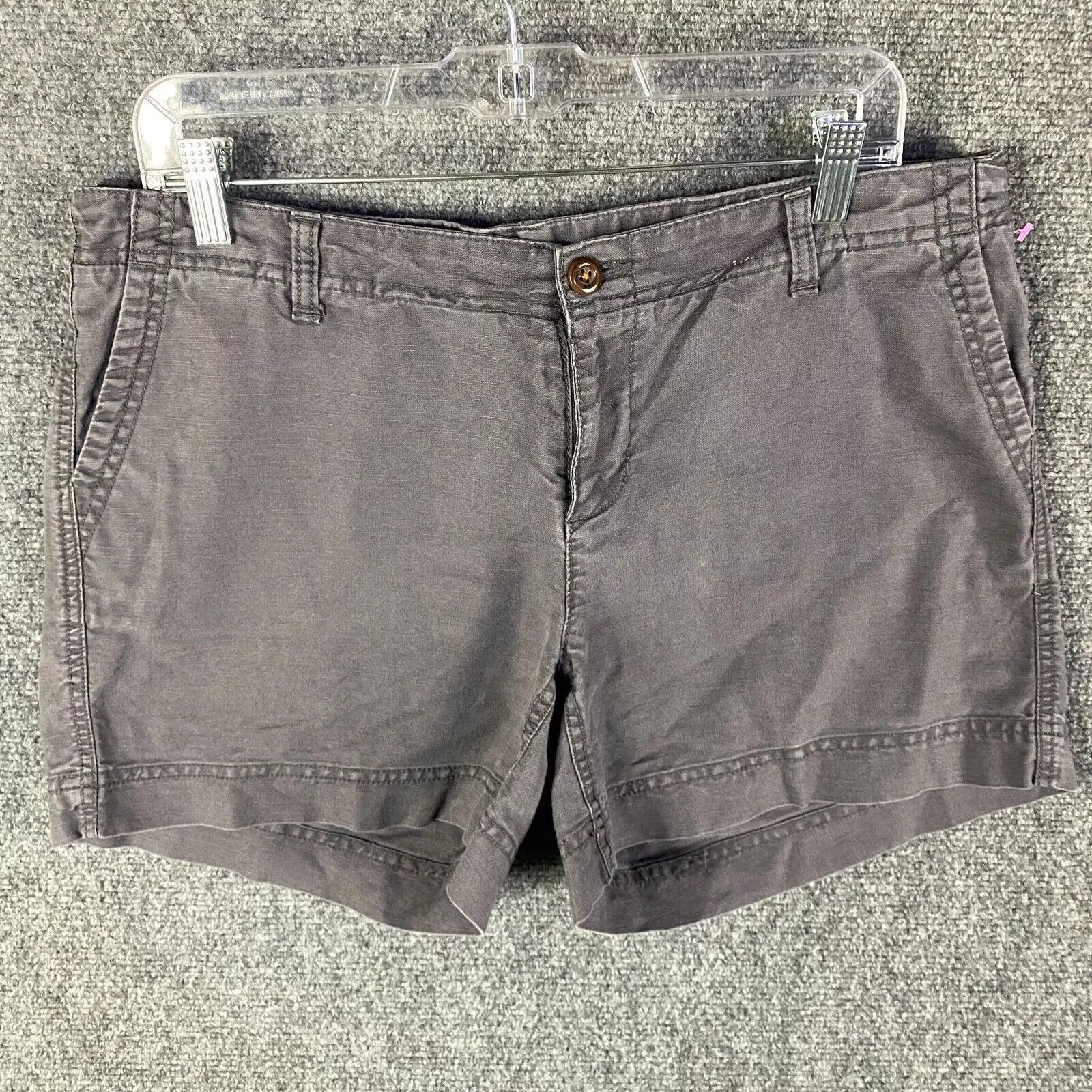 The North Face The North Face Shorts Women's Size 12 Chino Long Distressed Size 34" / US 12 / IT 48 - 1 Thumbnail
