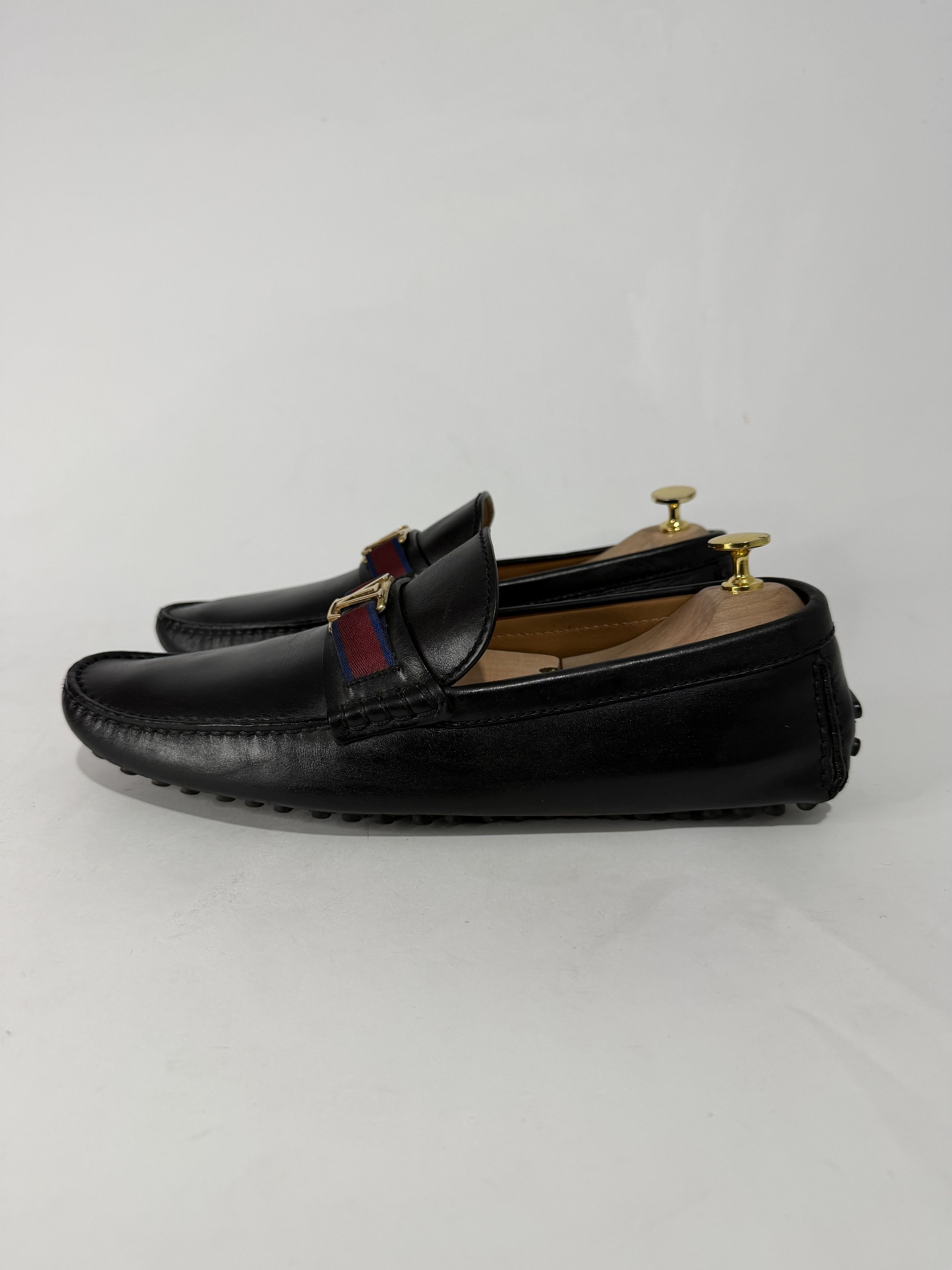 Louis Vuitton LLouis Vuitton Black Leather Hockenheim Loafers Size US 9 / EU 42 - 1 Thumbnail