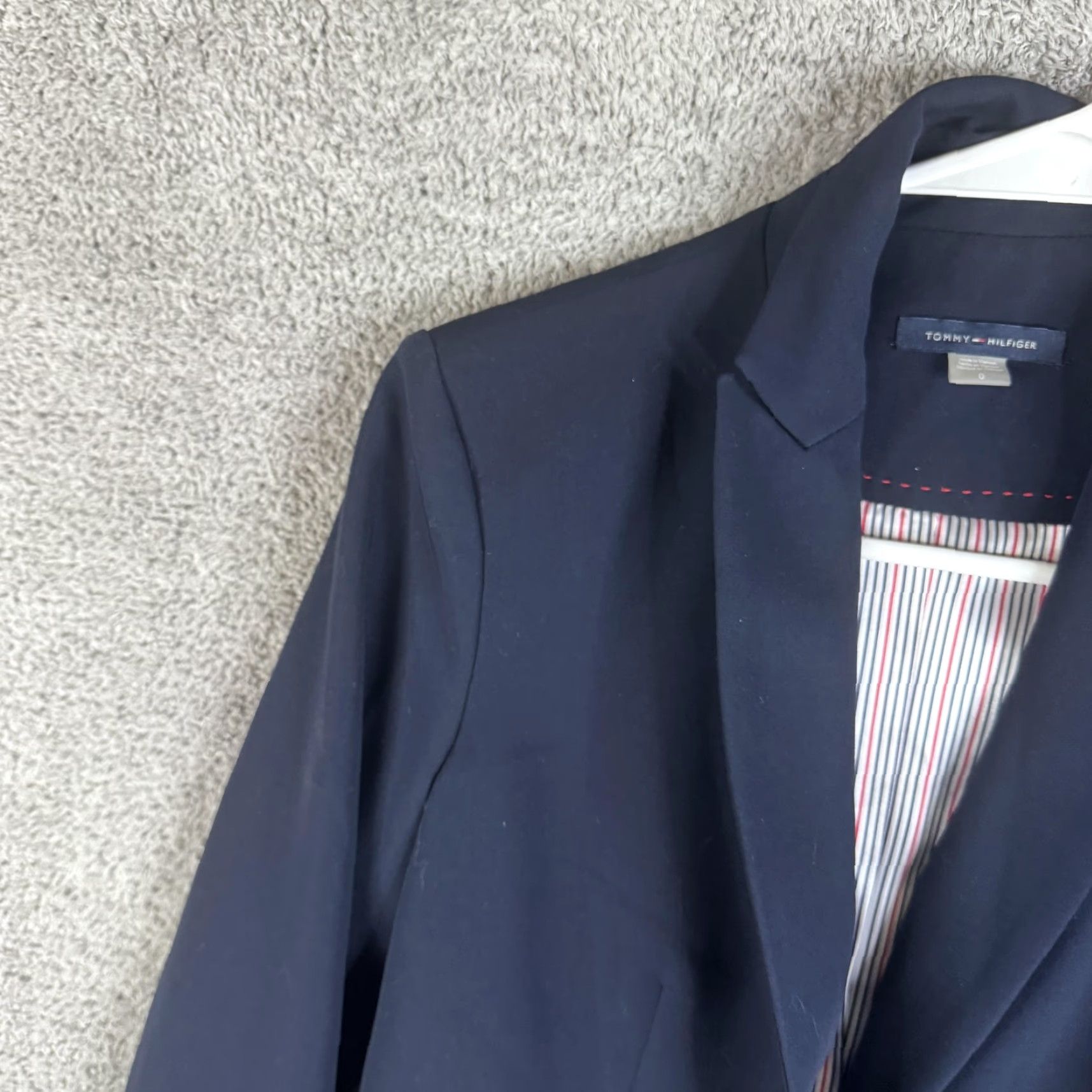 Tommy Hilfiger Tommy Hilfiger Blazer Womens 0 Navy One-Button Lined Gold Button Workwear Shirt (Corrected: Blazer is category) Size XS / US 0-2 / IT 36-38 - 5 Thumbnail