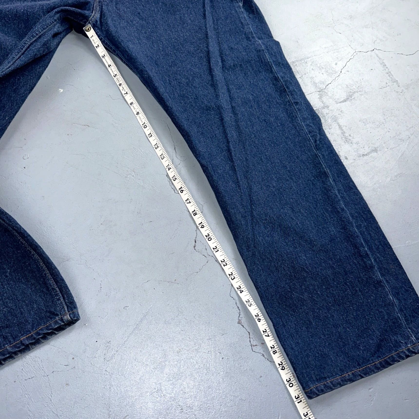 Levi's VINTAGE Levi's 501 Jeans 90s USA Straight Leg Mid Rise Dark Blue 44x34 Mens Size US 44 / EU 60 - 5 Thumbnail