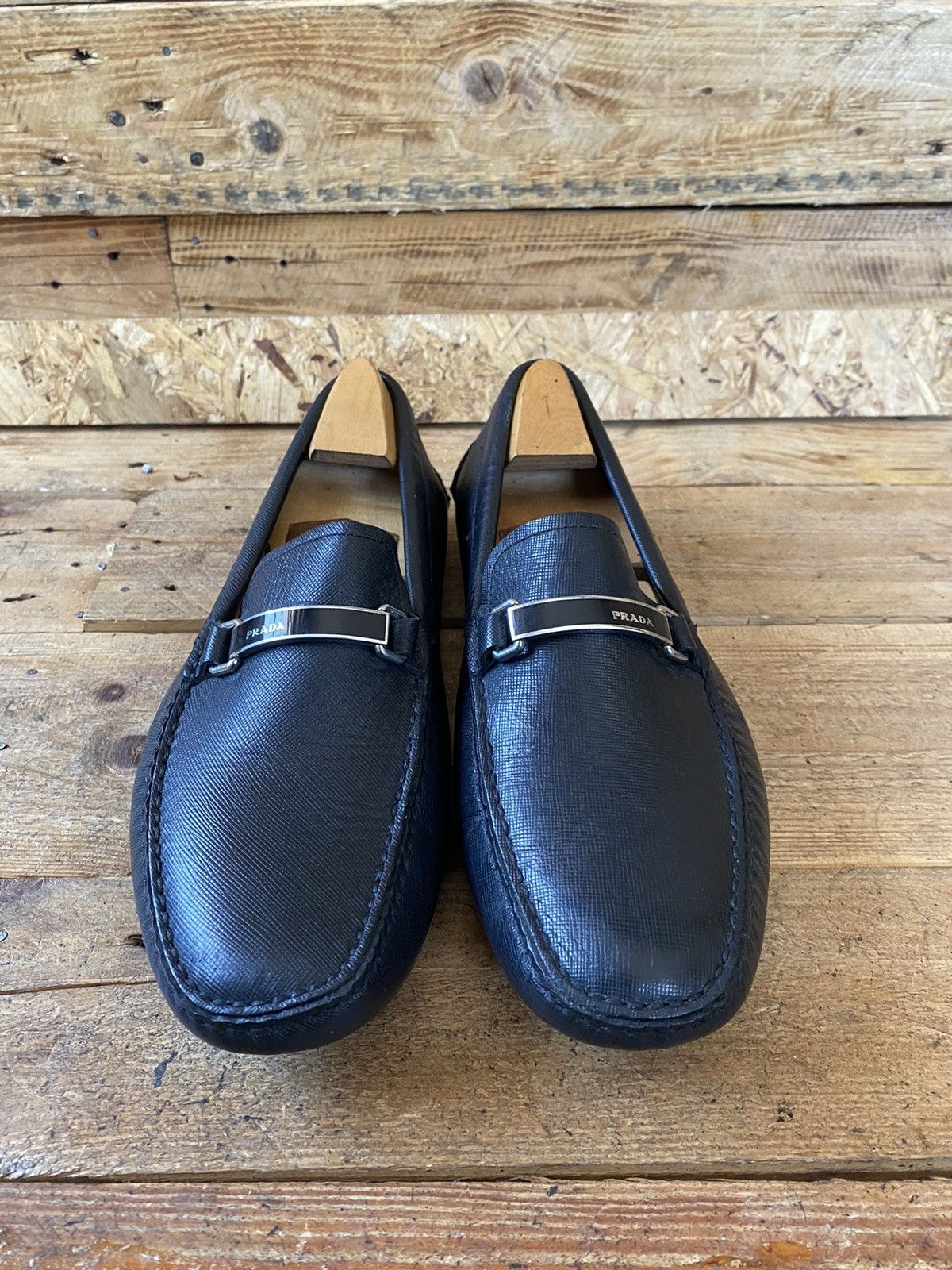 Prada Prada logo horsebit driving loafers, black shoes uk9 US 10 Size US 10 / EU 43 - 4 Thumbnail