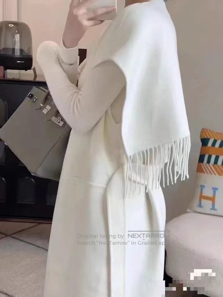 Hermes Hermes Cashmere fringe sleeveless coat Size XXS / US 00 / IT 34 - 7 Thumbnail