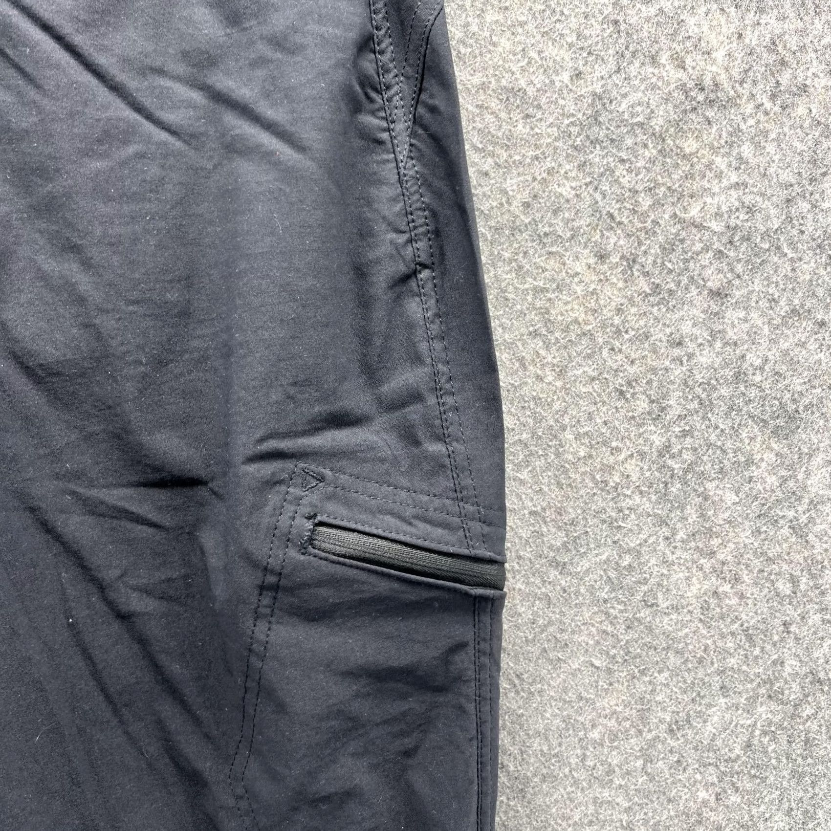 Eddie Bauer Eddie Bauer Pants Women 6 Black Flat Front Chino Stretch Casual Size 28" / US 6 / IT 42 - 5 Thumbnail
