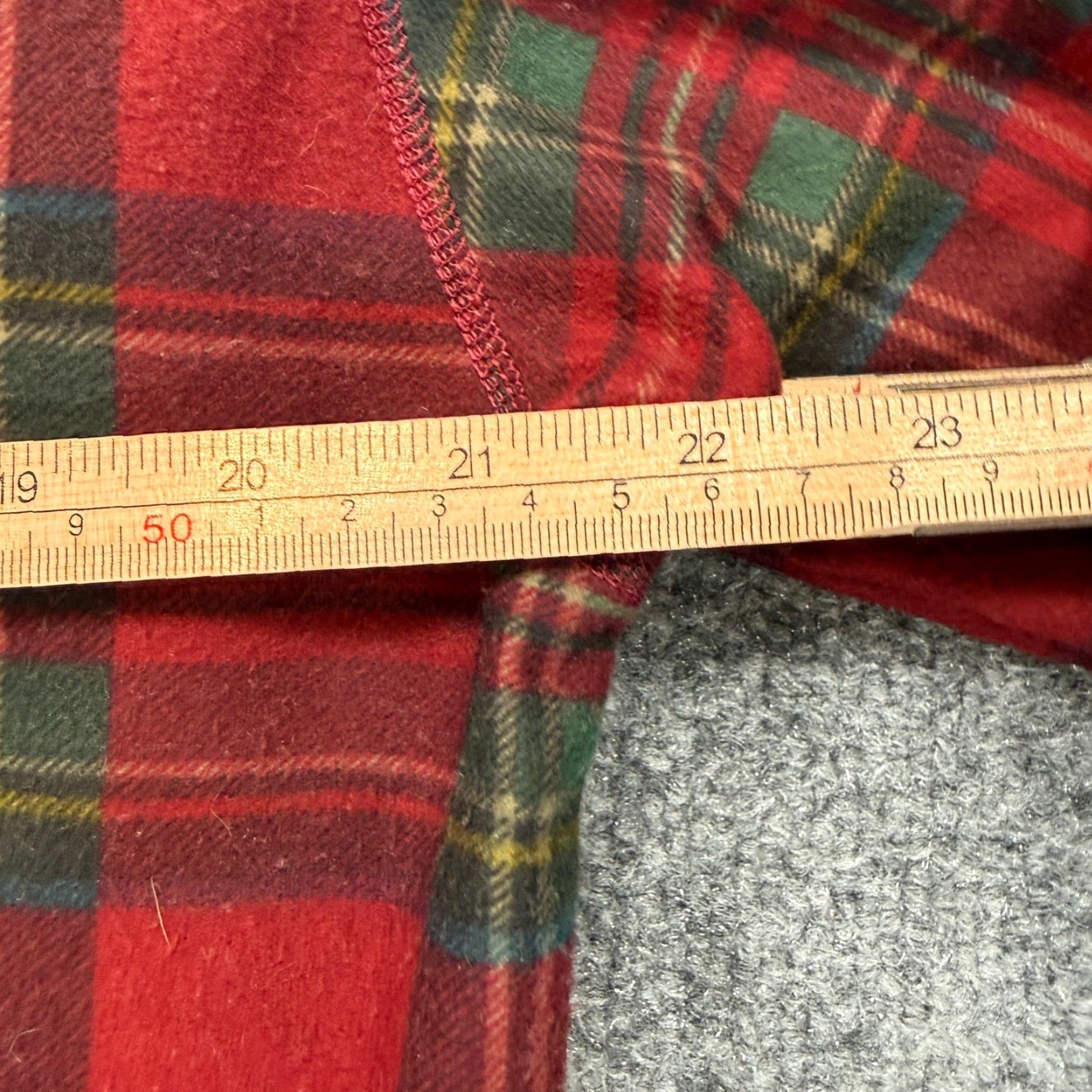 Vintage VINTAGE L.L. Bean Turtleneck Shirt Mens M Red Plaid Fleece Lined Made In USA Size US M / EU 48-50 / 2 - 4 Thumbnail