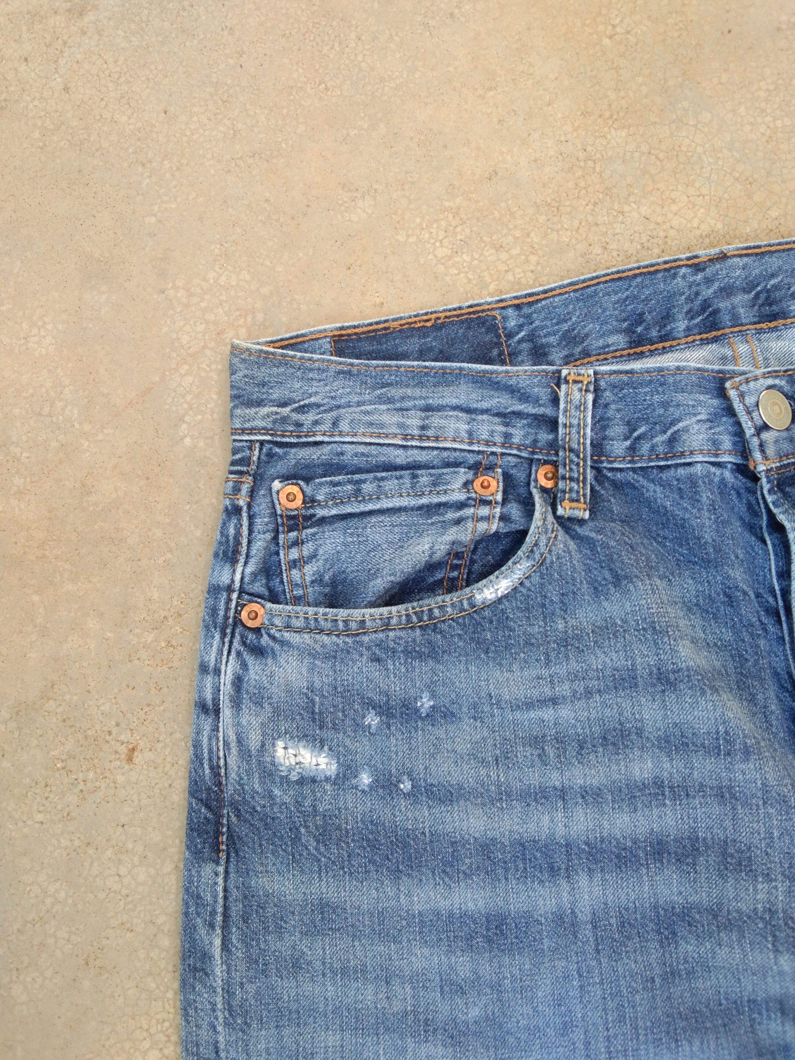 Levi's Vintage Levi's 501 Distressed Jeans 31x32 Size US 31 - 6 Thumbnail