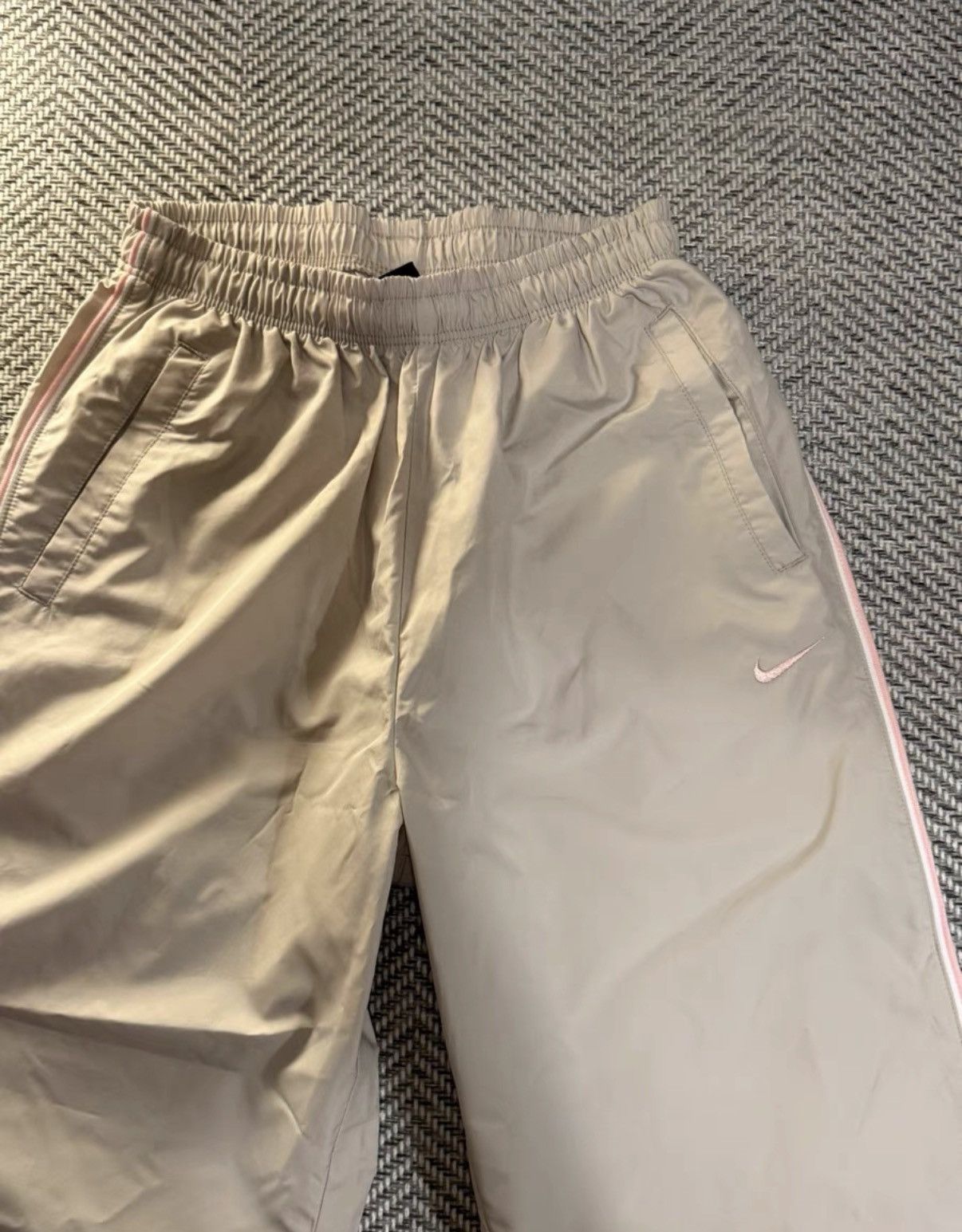 Nike Nike Vintage 00s Nylon Track Pants K24 Size US 32 / EU 48 - 2 Thumbnail