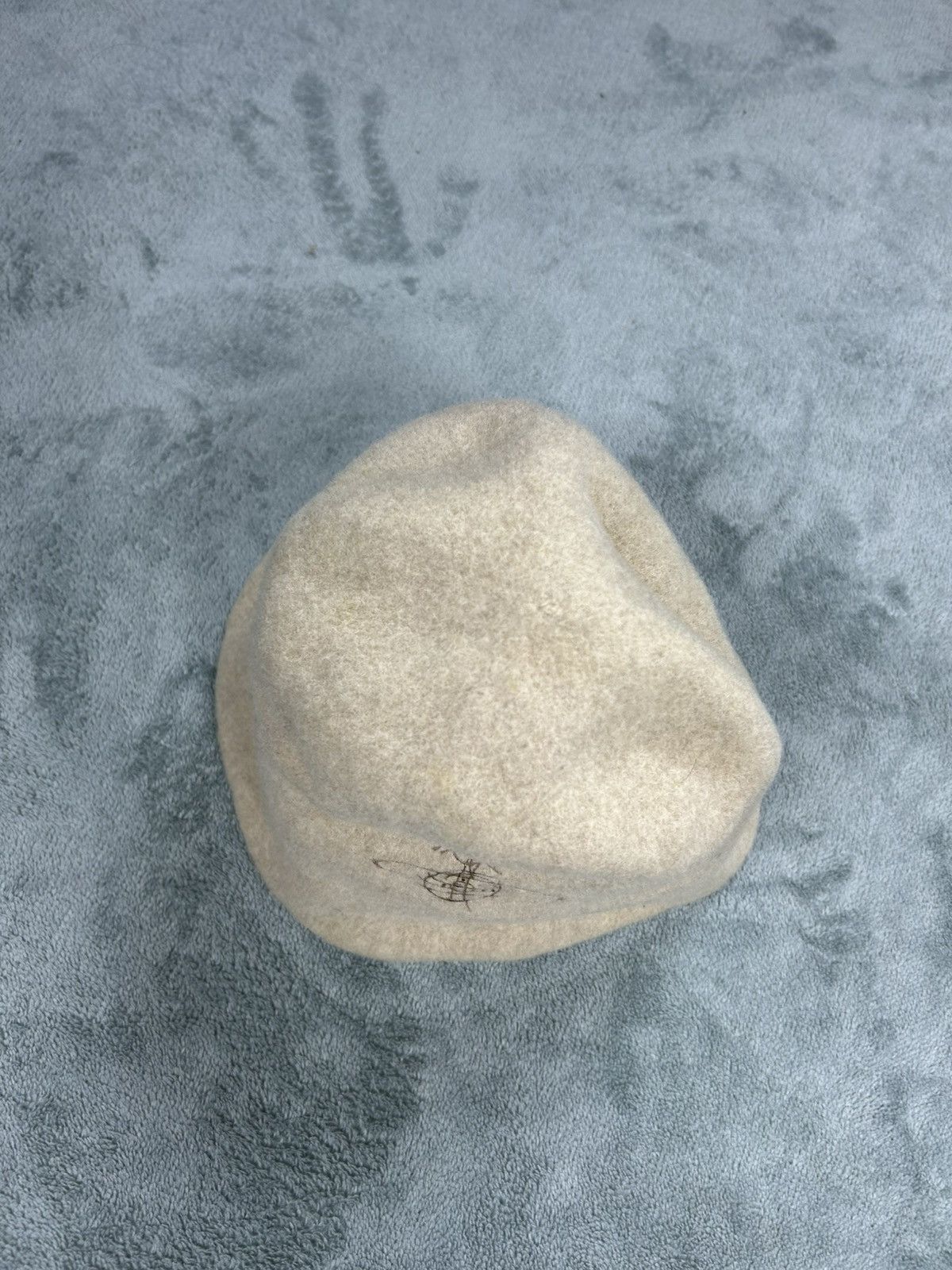 Vivienne Westwood Vivienne Westwood Hat Size ONE SIZE - 9 Thumbnail