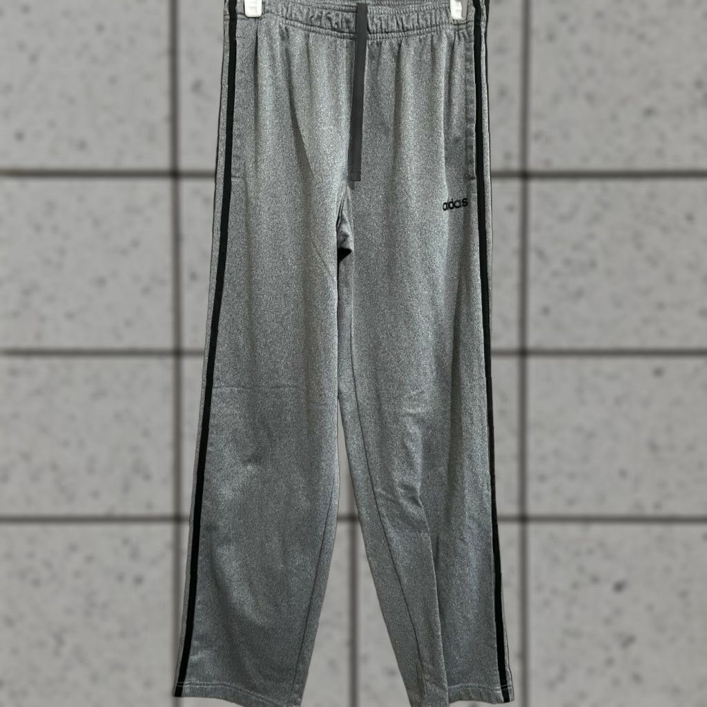 Adidas Adidas Gray Medium 3 Stripes Active Pants Jogger Men's Regular Size M Striped Activewear Size US 31 - 1 Thumbnail