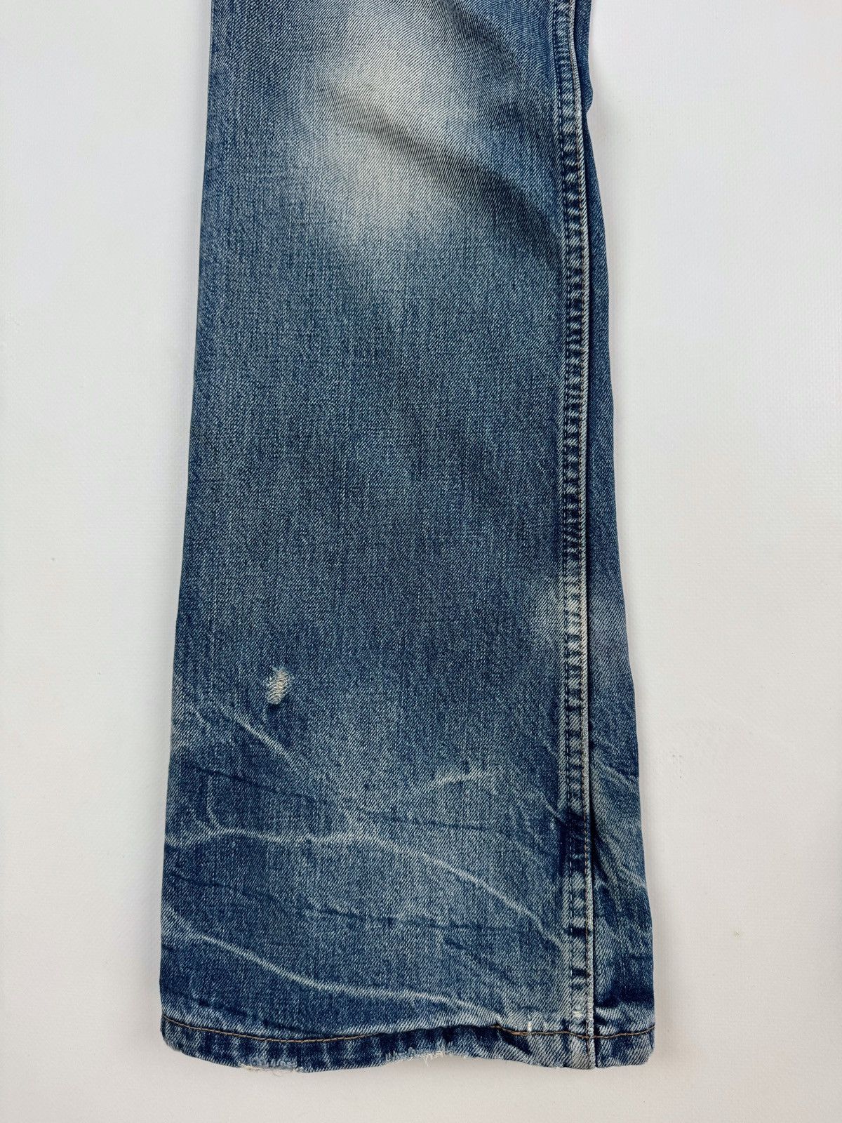 Levi's Y2K Vintage Levi’s 529 Distressed Flared Women’s Jeans Size 30" / US 8 / IT 44 - 4 Thumbnail