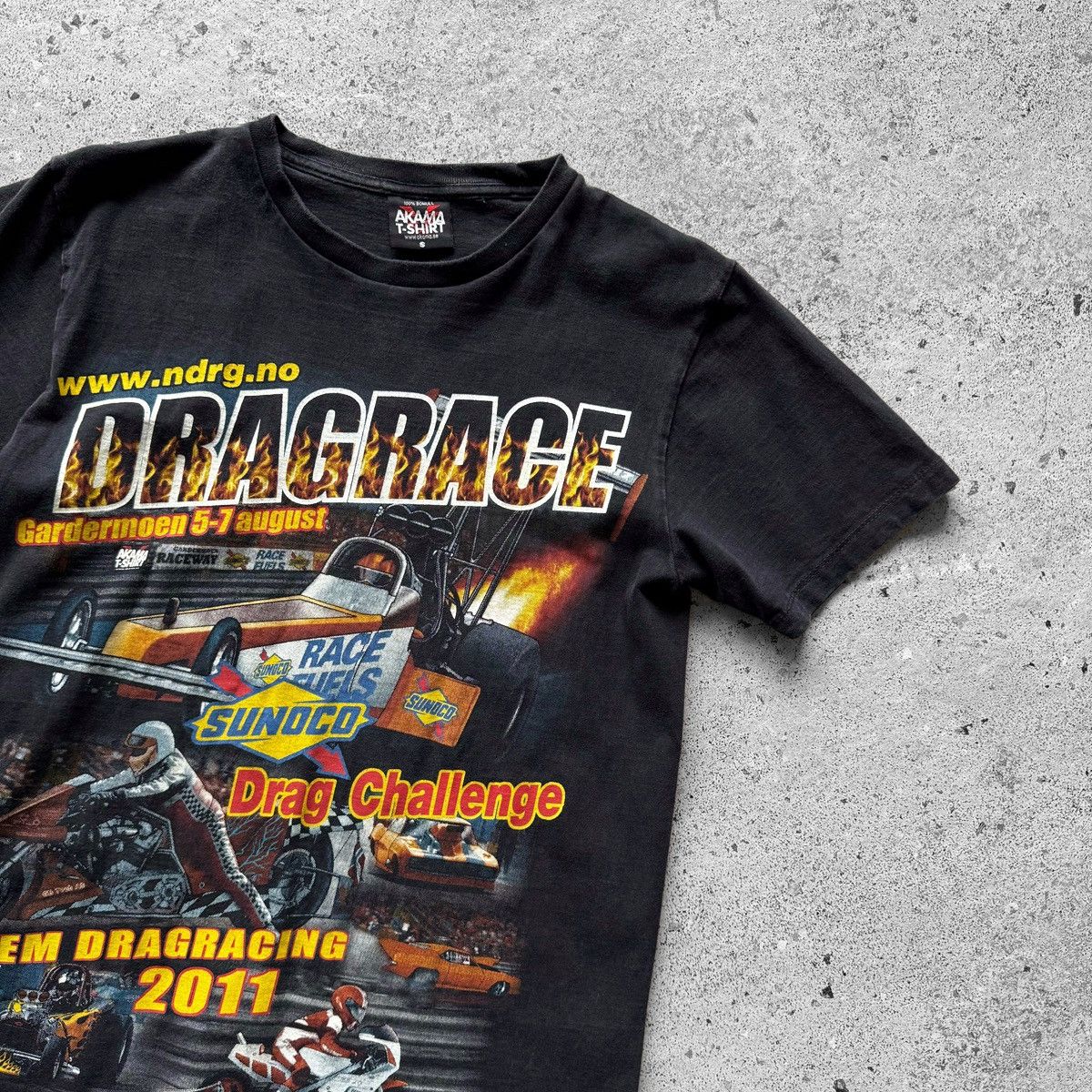 Vintage Vintage Akama Dragrace 2011 Men Black T-Shirt Graphic Racing Size US S / EU 44-46 / 1 - 3 Thumbnail