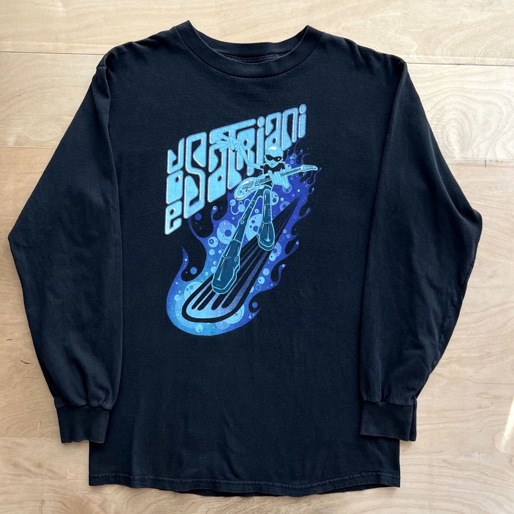 Vintage VINTAGE Joe Satriani Silver Surfer Shirt L 90s Rock Band Music Long Sleeve Graphic Size US L / EU 52-54 / 3 - 2 Thumbnail