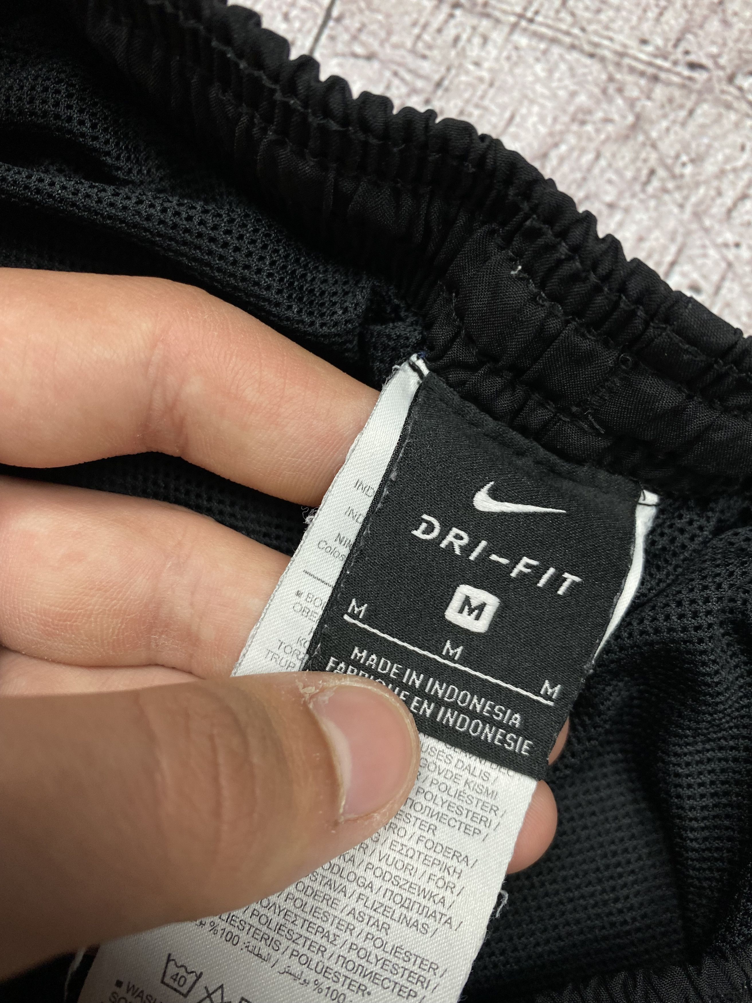 Nike × Vintage Nike Dri Fit nylon track pants Size US 32 / EU 48 - 4 Thumbnail