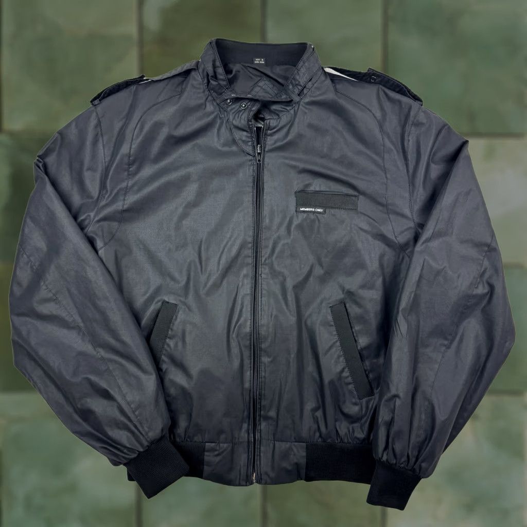 Members Only VINTAGE Members Only Windbreaker Jacket Adult M Black 80s 90s Classic Full Zip Mens Size US M / EU 48-50 / 2 - 1 Thumbnail