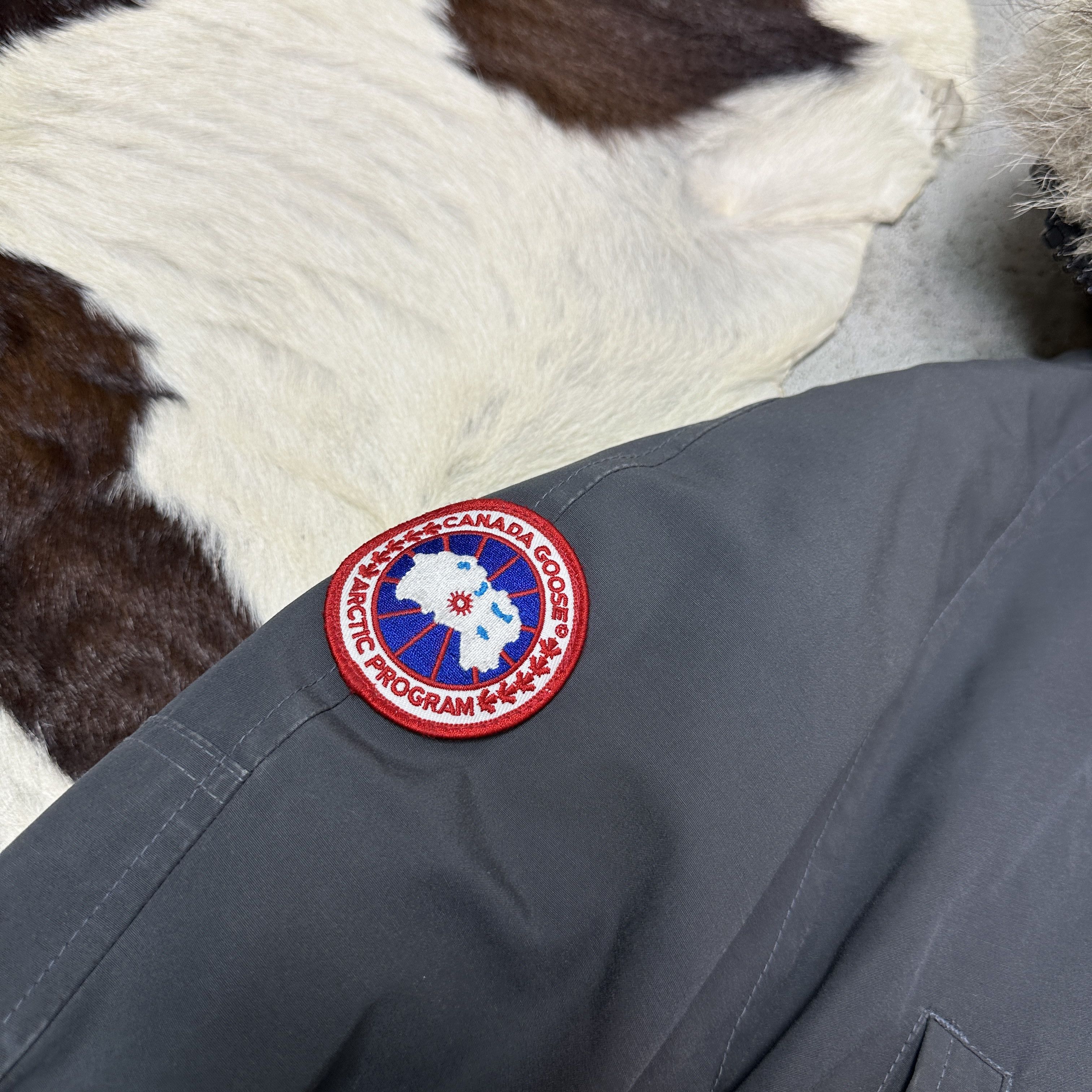 Canada Goose Vintage Outdoor Canada Goose Chillwack Jacket Y2K Size US S / EU 44-46 / 1 - 4 Thumbnail