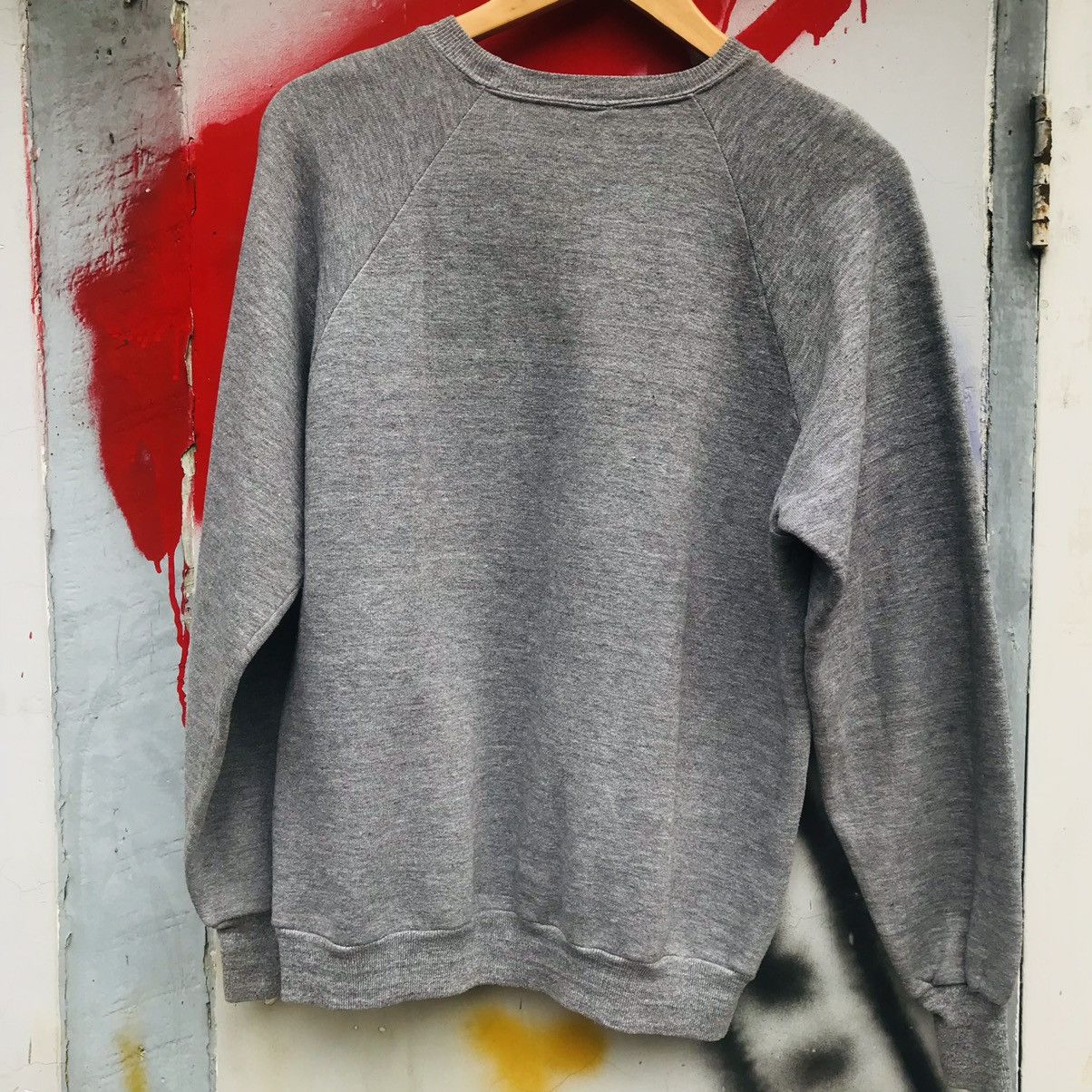 Vintage Vintage Crewneck Embroidered Sweatshirts Size US L / EU 52-54 / 3 - 7 Thumbnail