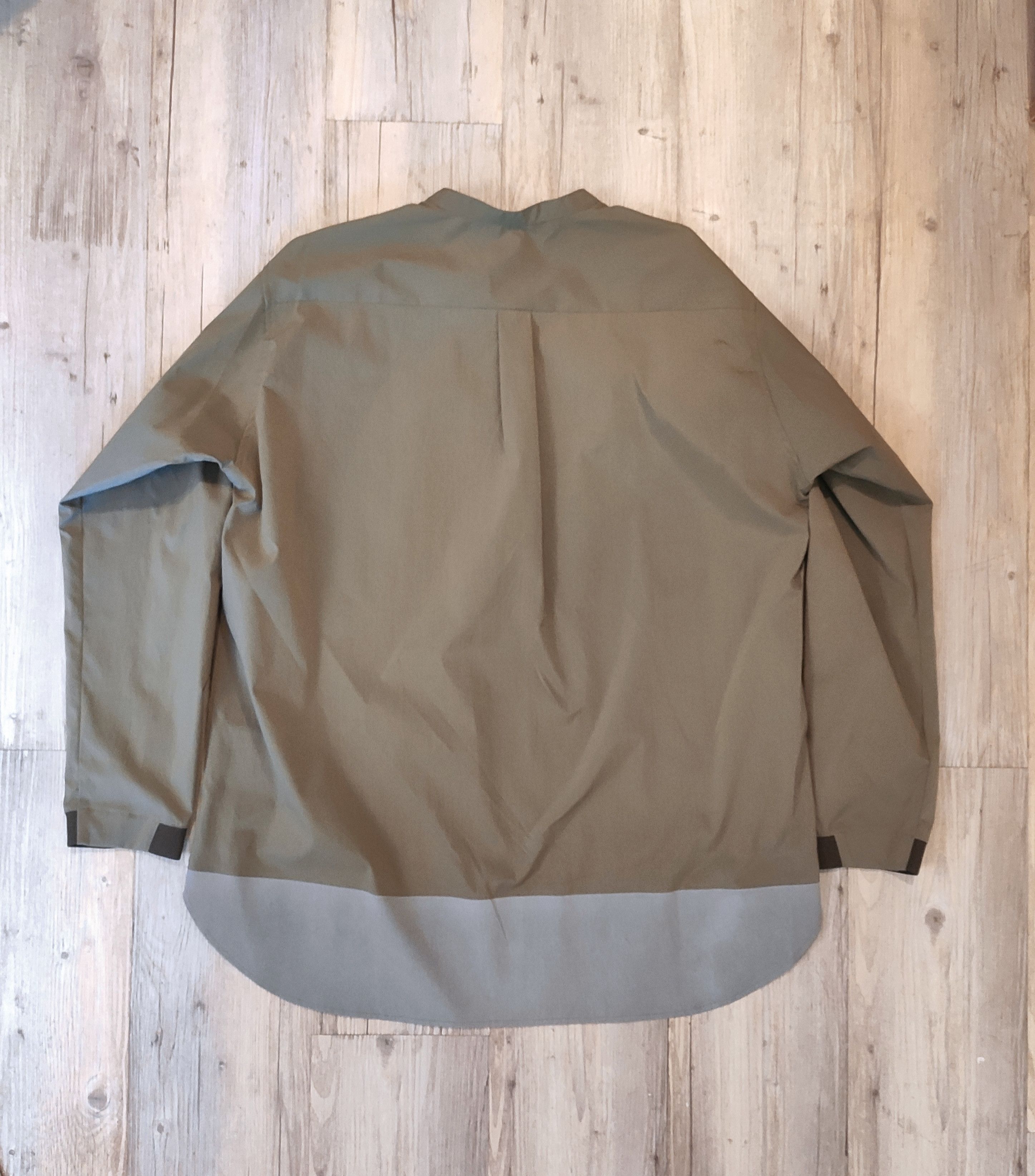 And Wander Overshirt.Like White Mountaineering or Acronym Size US XL / EU 56 / 4 - 6 Thumbnail