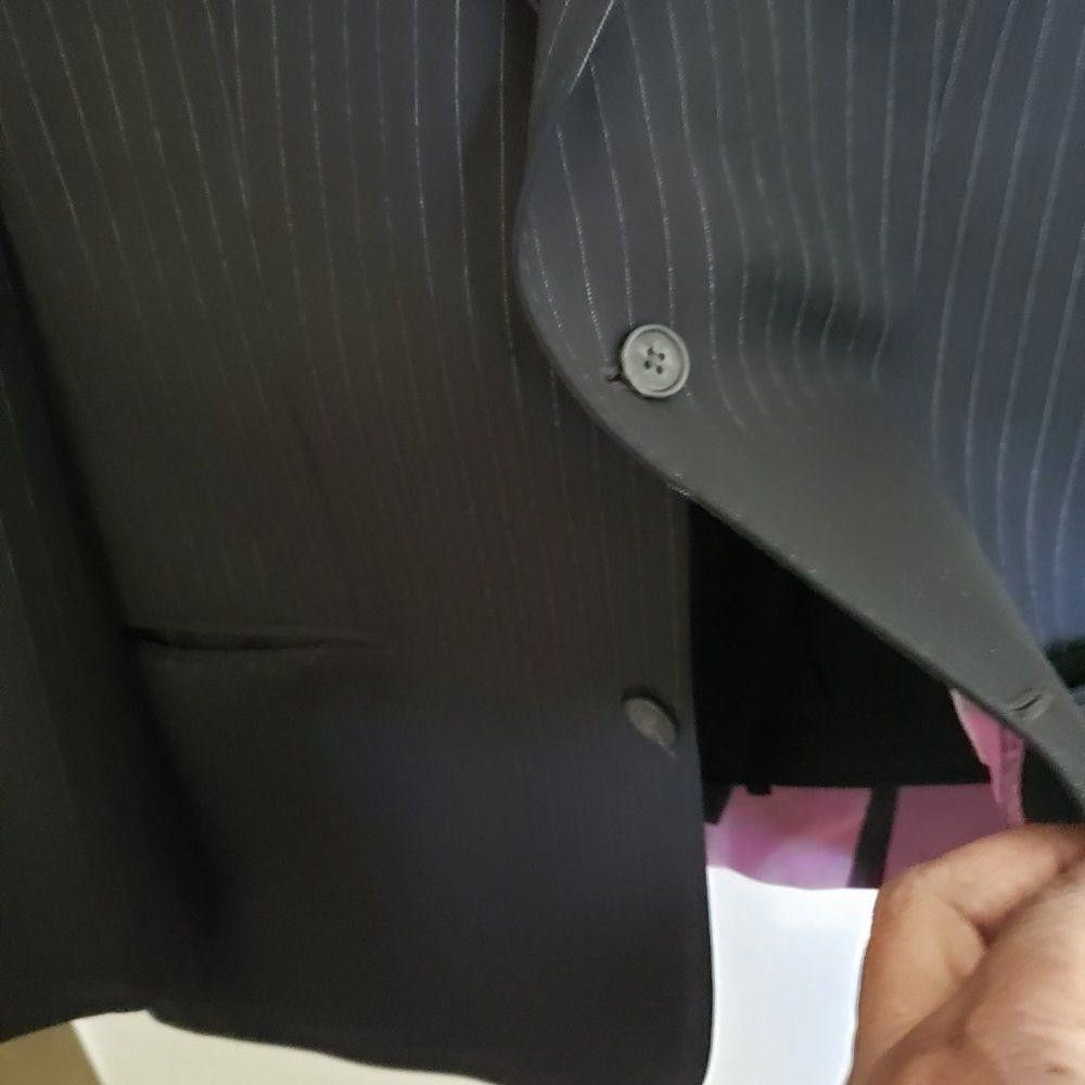 Sean John CT1014b SEAN JOHN PIN STRIPE SUIT JACKET & SLACKS Size 38R - 2 Thumbnail
