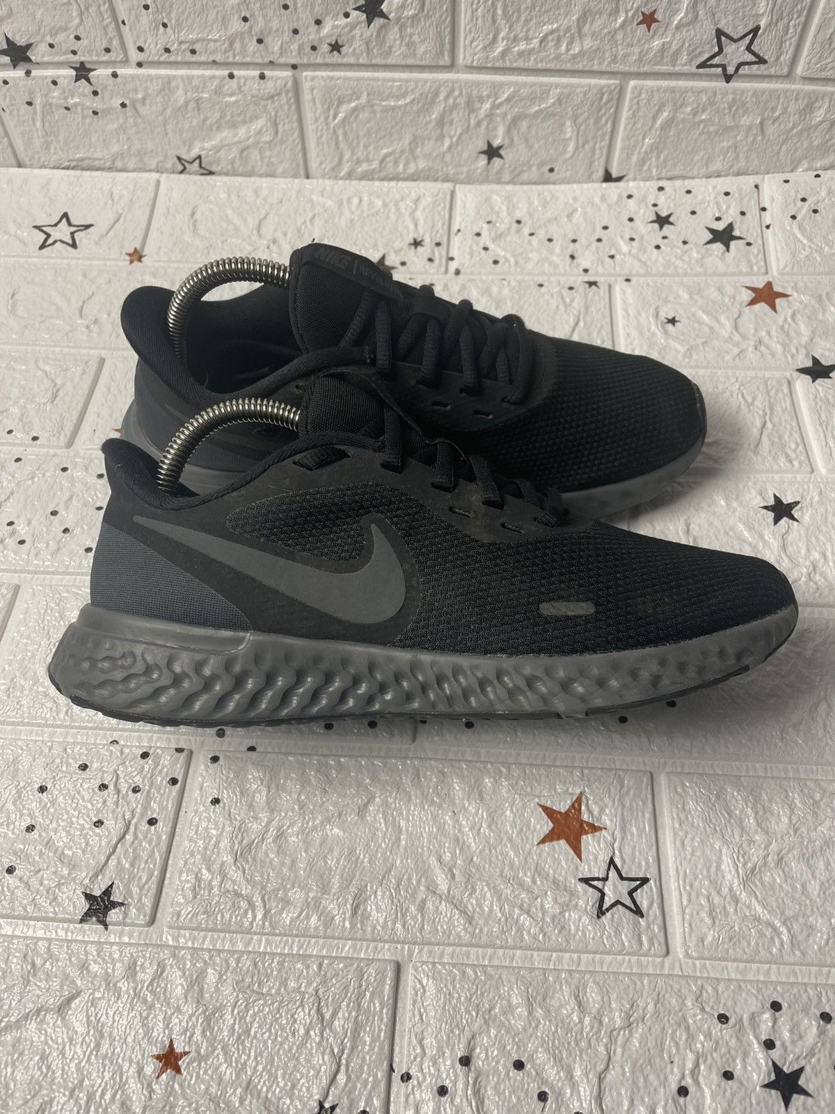 Nike Nike Revolution 5 US8 UK7 EUR41 BR39.5 CN260 Size US 8 / EU 41 - 1 Thumbnail