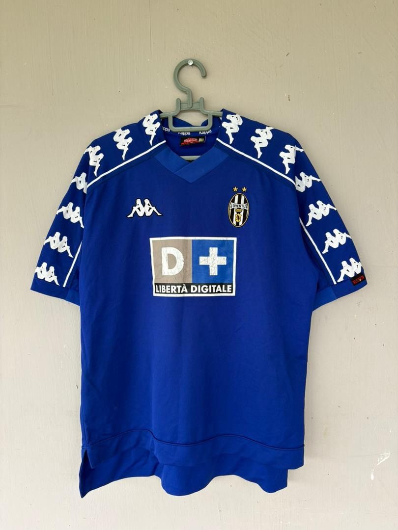 Vintage Vintage 98’s Juventus Kappa Jersey Away Jersey Size US L / EU 52-54 / 3 - 1 Thumbnail
