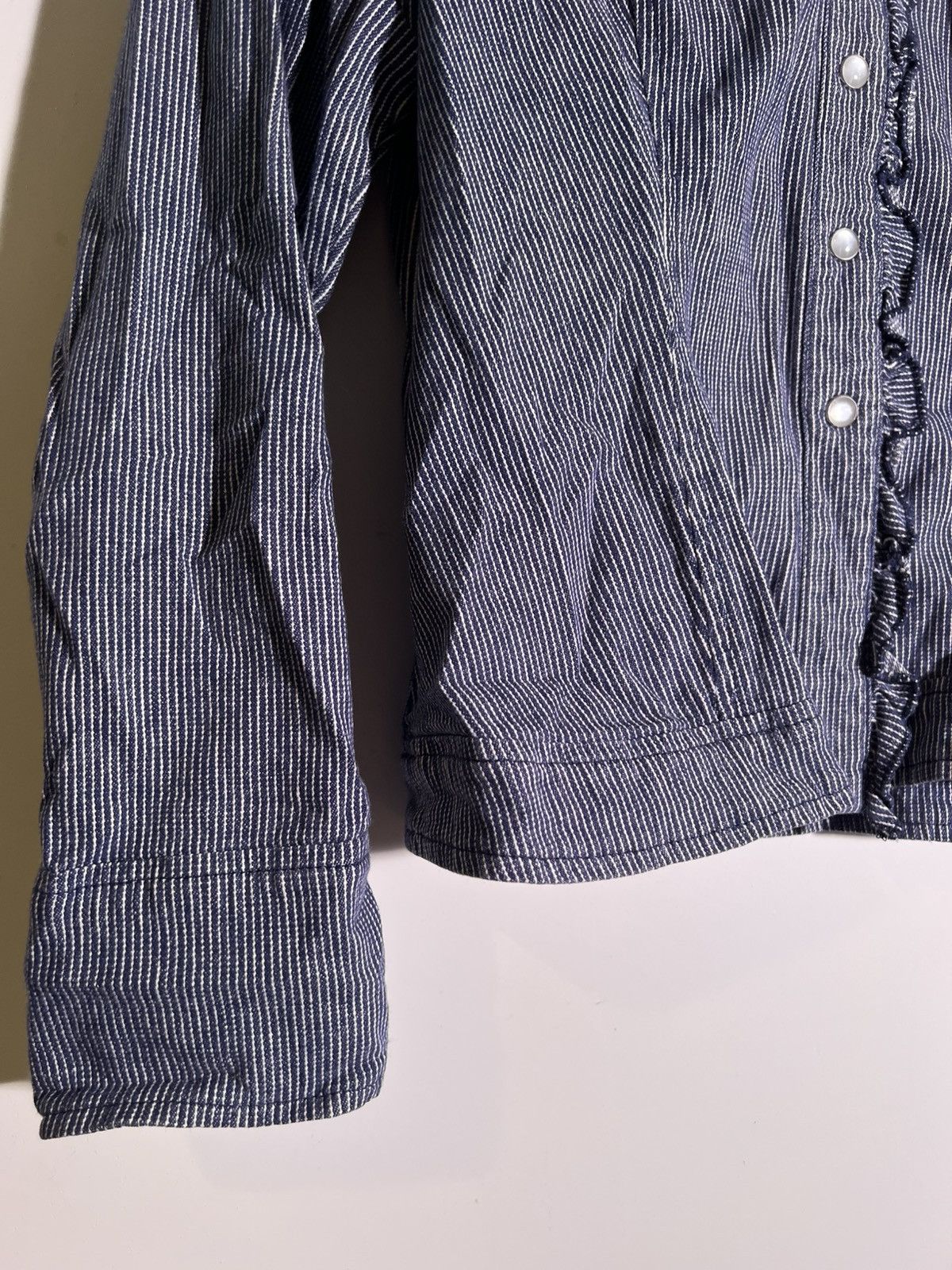 Vintage Y2K 2000’s VTG Vintage AMI Pinstripe Ruffled Retro Shirt Size M / US 6-8 / IT 42-44 - 6 Thumbnail