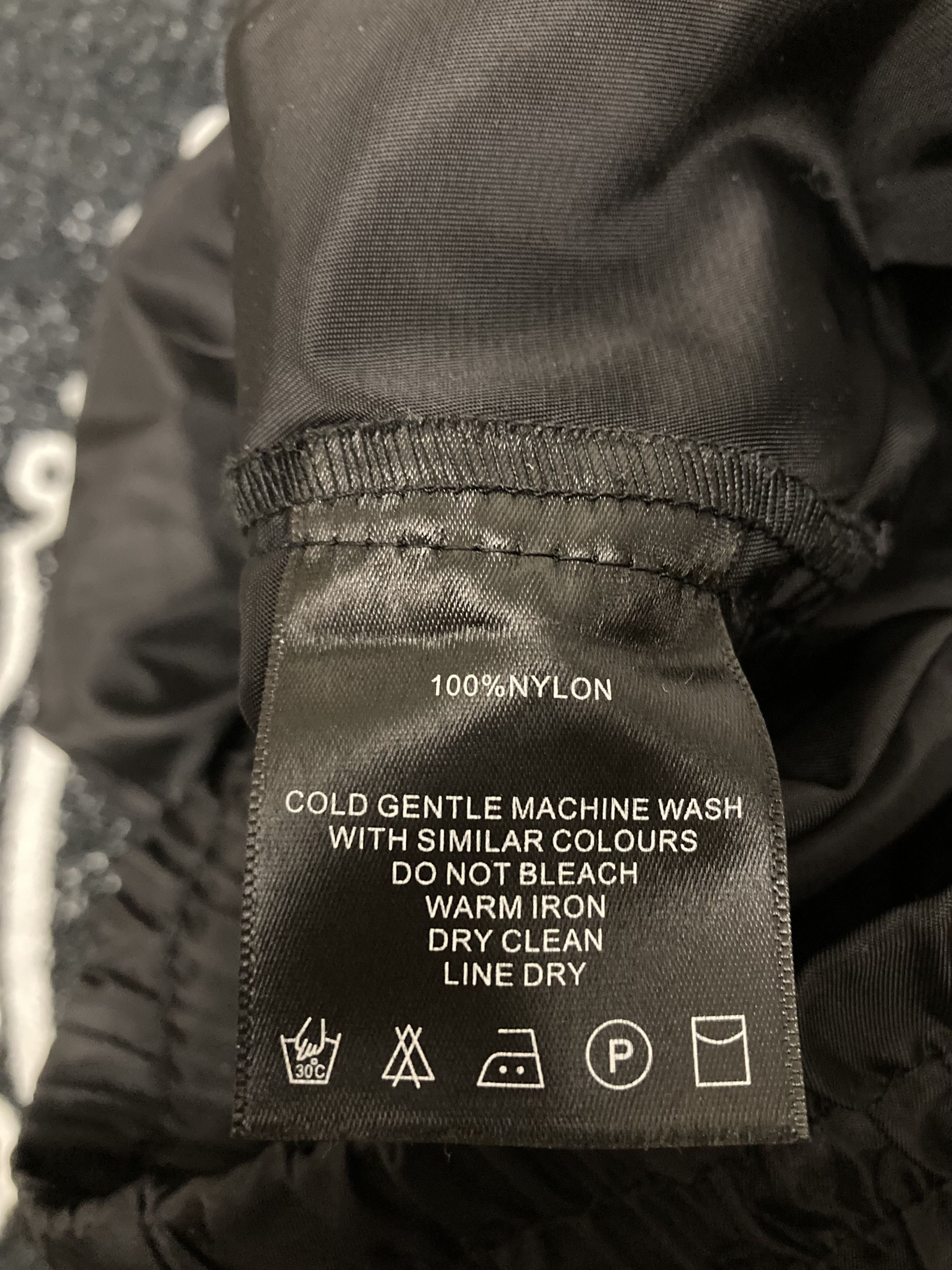 Maniere De Vior Maniere De Voir Nylon Bungee Ruched Cargo Pants - Black Size 28" / US 6 / IT 42 - 9 Thumbnail