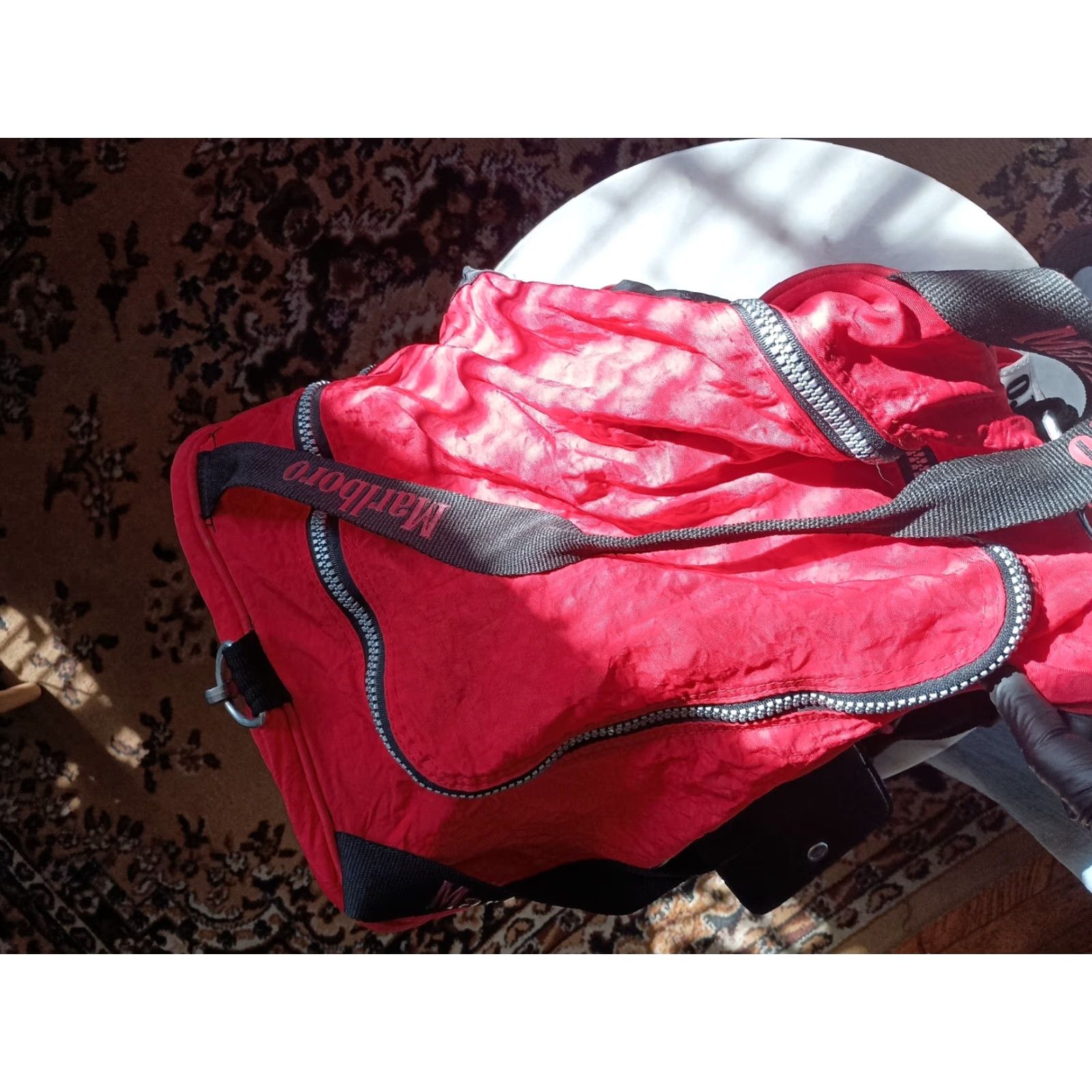 Marlboro VINTAGE Marlboro Unlimited Duffle Bag 18x12x12 Red Nylon Travel Men Large 1990s Smokers Outdoors Adventure Zip Pattern Solid 1990s Size ONE SIZE - 3 Thumbnail