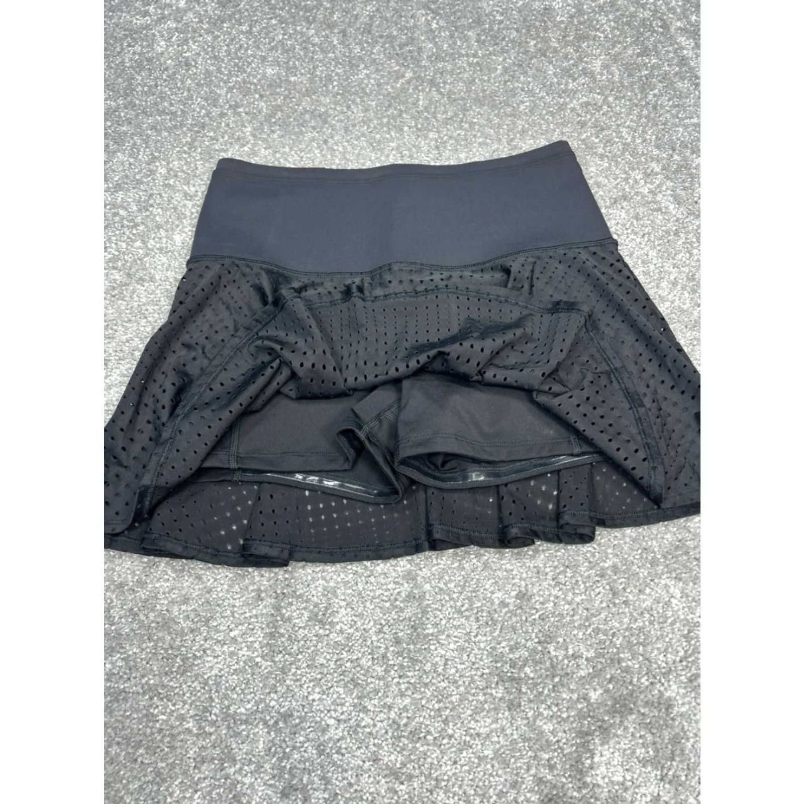 Athleta Athleta Skort Womens XS Black 14'' Skirt Compression Logo Stretch A Game Size 26" / US 2 / IT 38 - 3 Thumbnail