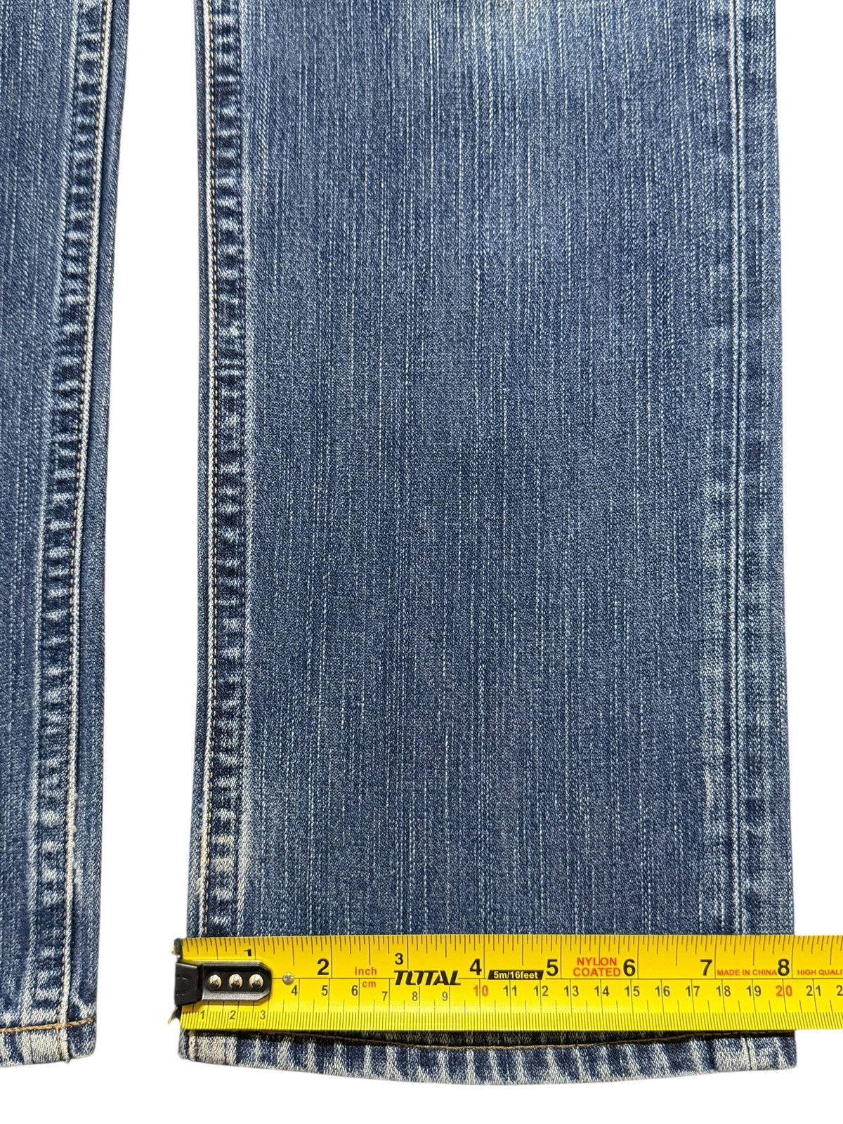 Wrangler Vtg Y2K Wrangler Mud Wash Faded Whisker Distress Straight Size US 33 - 14 Thumbnail
