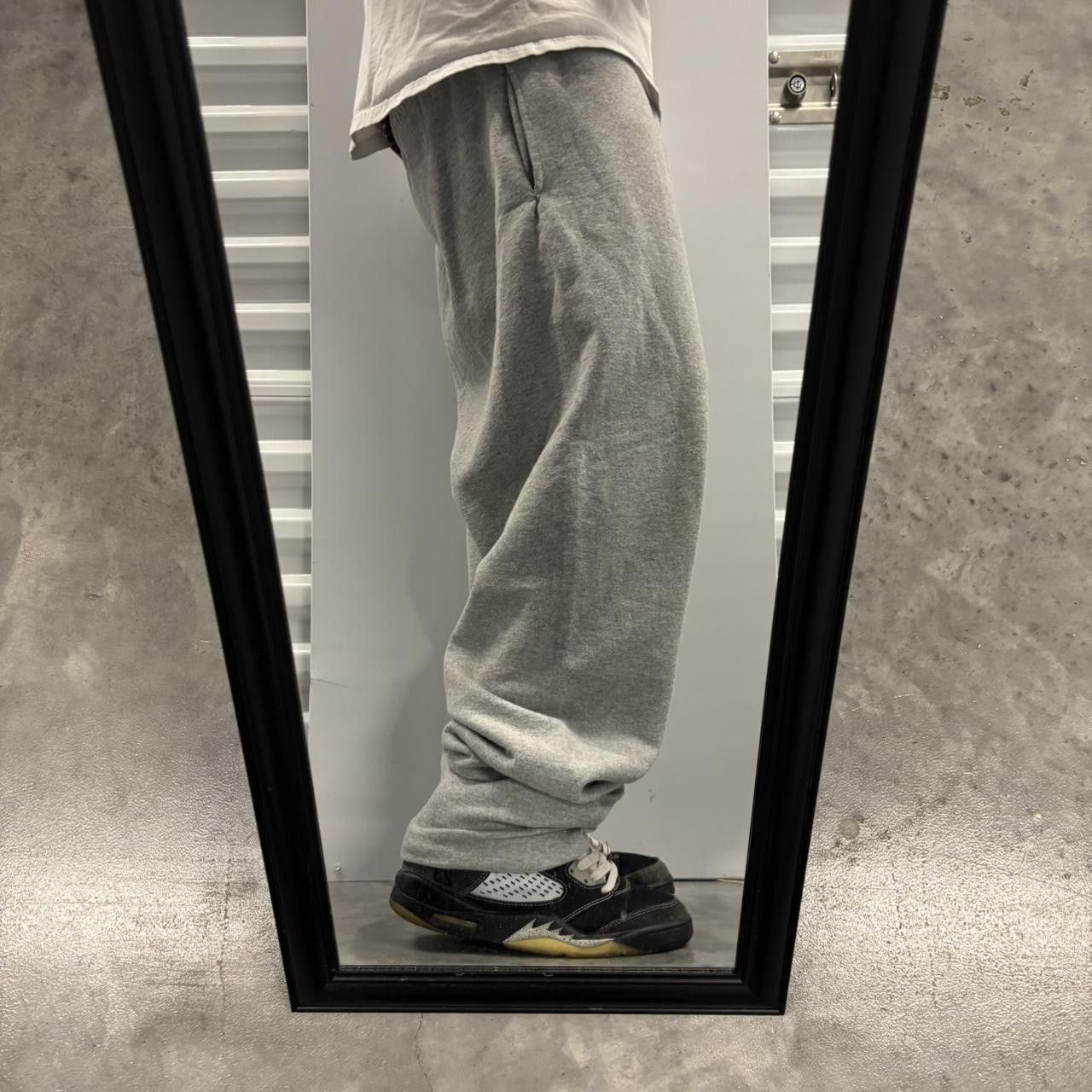 Japanese Brand × Vintage Crazy Vintage Y2K/2000s Baggy Light Grey Essential Sweatpants! Size US 34 / EU 50 - 2 Thumbnail