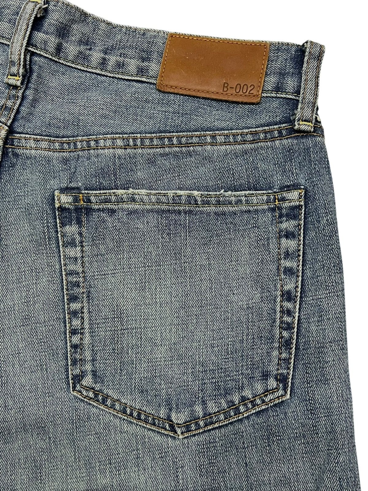Uniqlo Bootcut Vintage Uniqlo B-002 Japan - Faded Wash Jeans Size US 32 / EU 48 - 8 Thumbnail