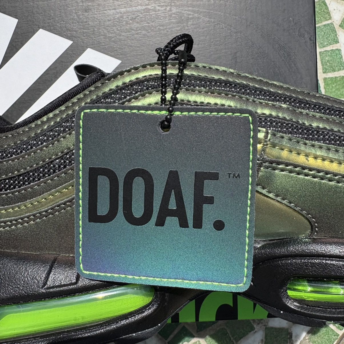 Nike Air max Ducks of a Feather Size US 11 / EU 44 - 9 Thumbnail