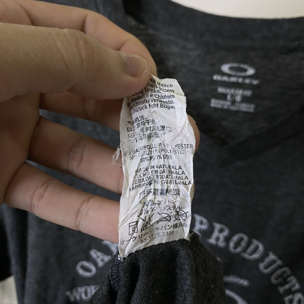 Oakley Y2K Oakley Products T Shirt Size US L / EU 52-54 / 3 - 6 Thumbnail