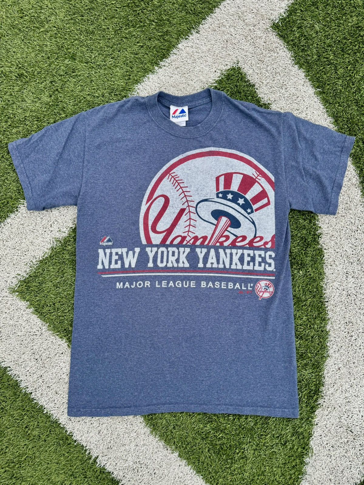 Majestic × New York Yankees × Vintage Vintage New York Yankees Majestic MLB T-Shirt Size US S / EU 44-46 / 1 - 1 Thumbnail