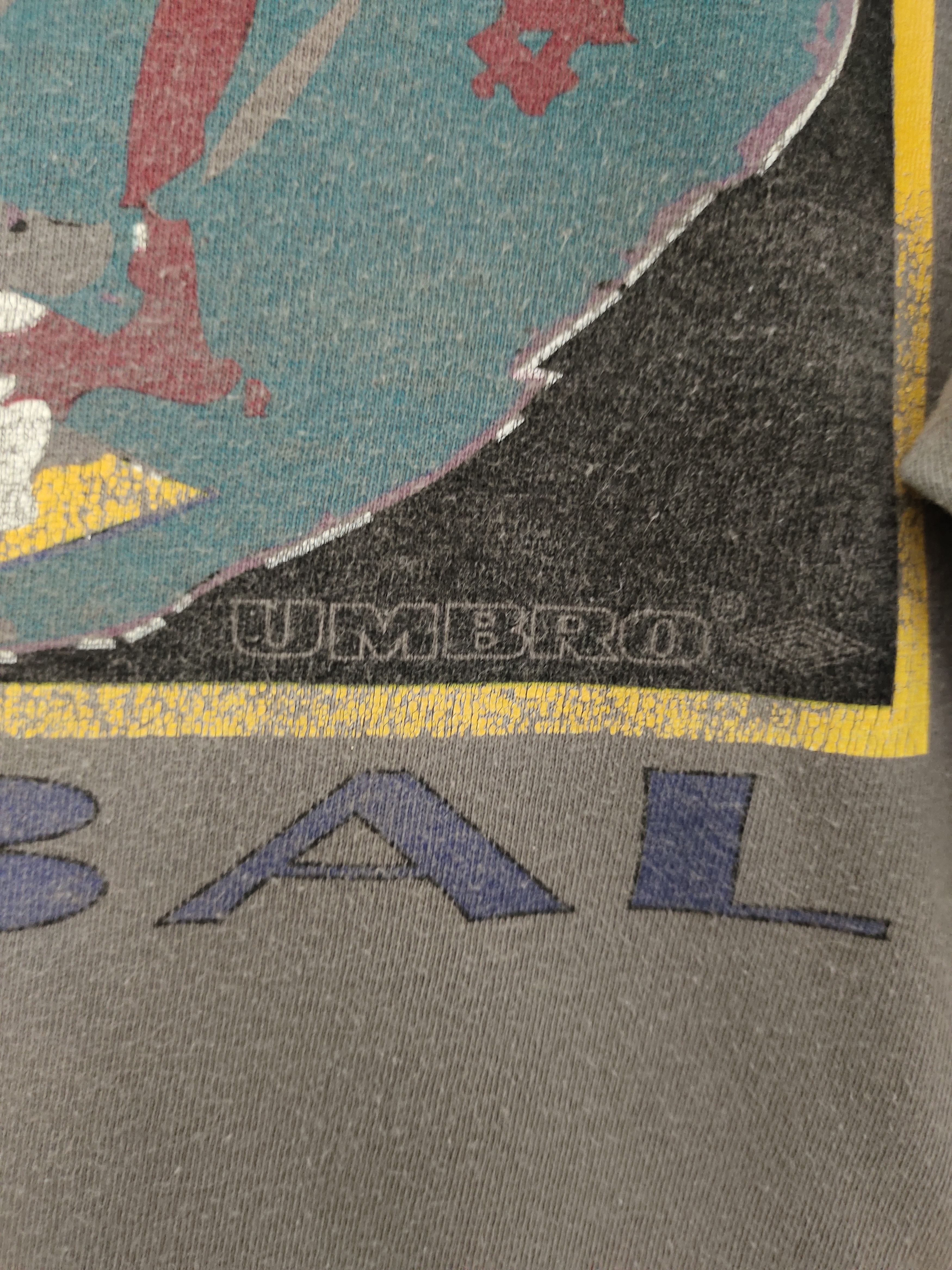 Umbro Vintage Umbro Global Psychedelic Earth Artwork T Shirt Size US XXL / EU 58 / 5 - 4 Thumbnail