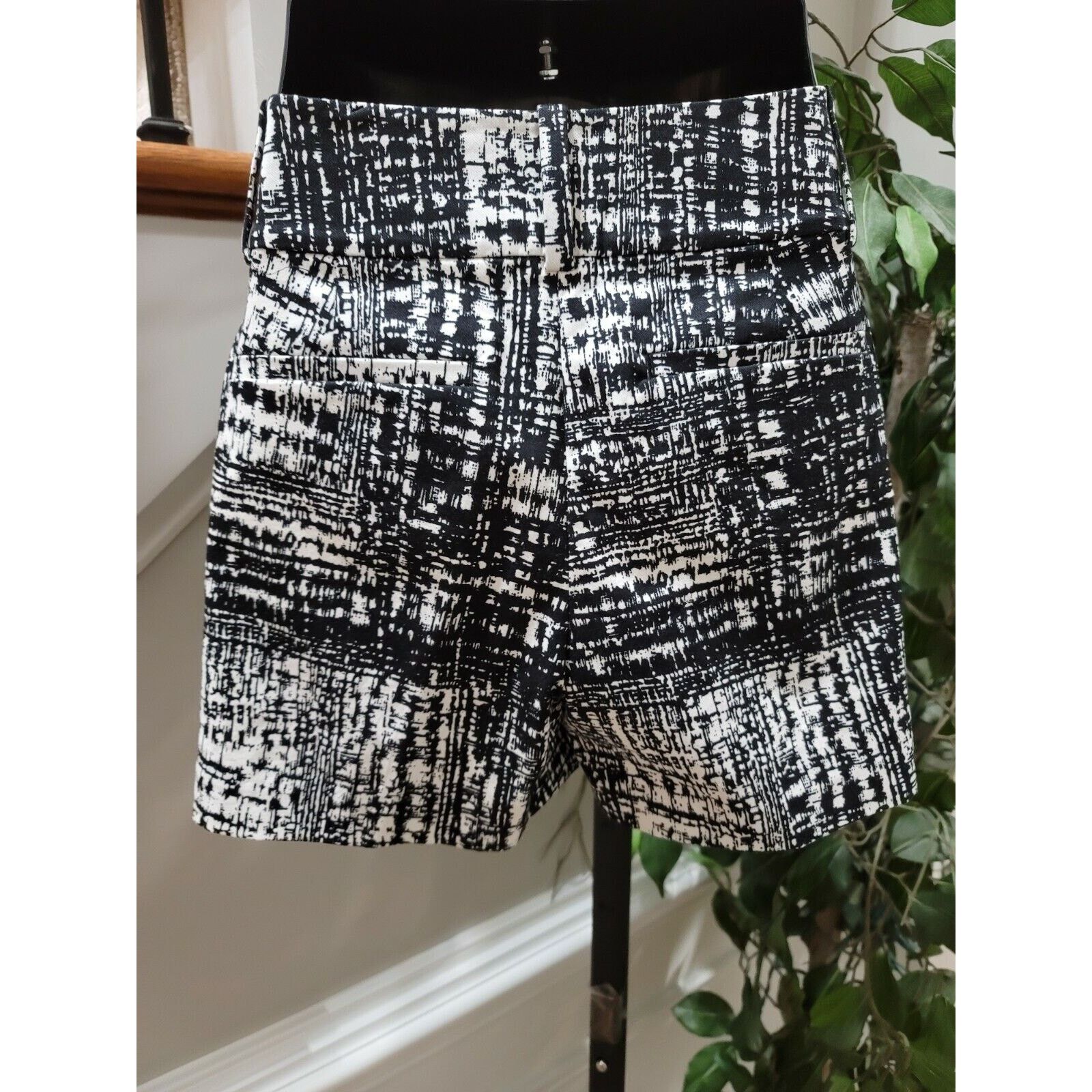 Ann Taylor Ann Taylor Cotton Modern Fit Mid Rise Casual Shorts Size 6 Size 28" / US 6 / IT 42 - 5 Thumbnail