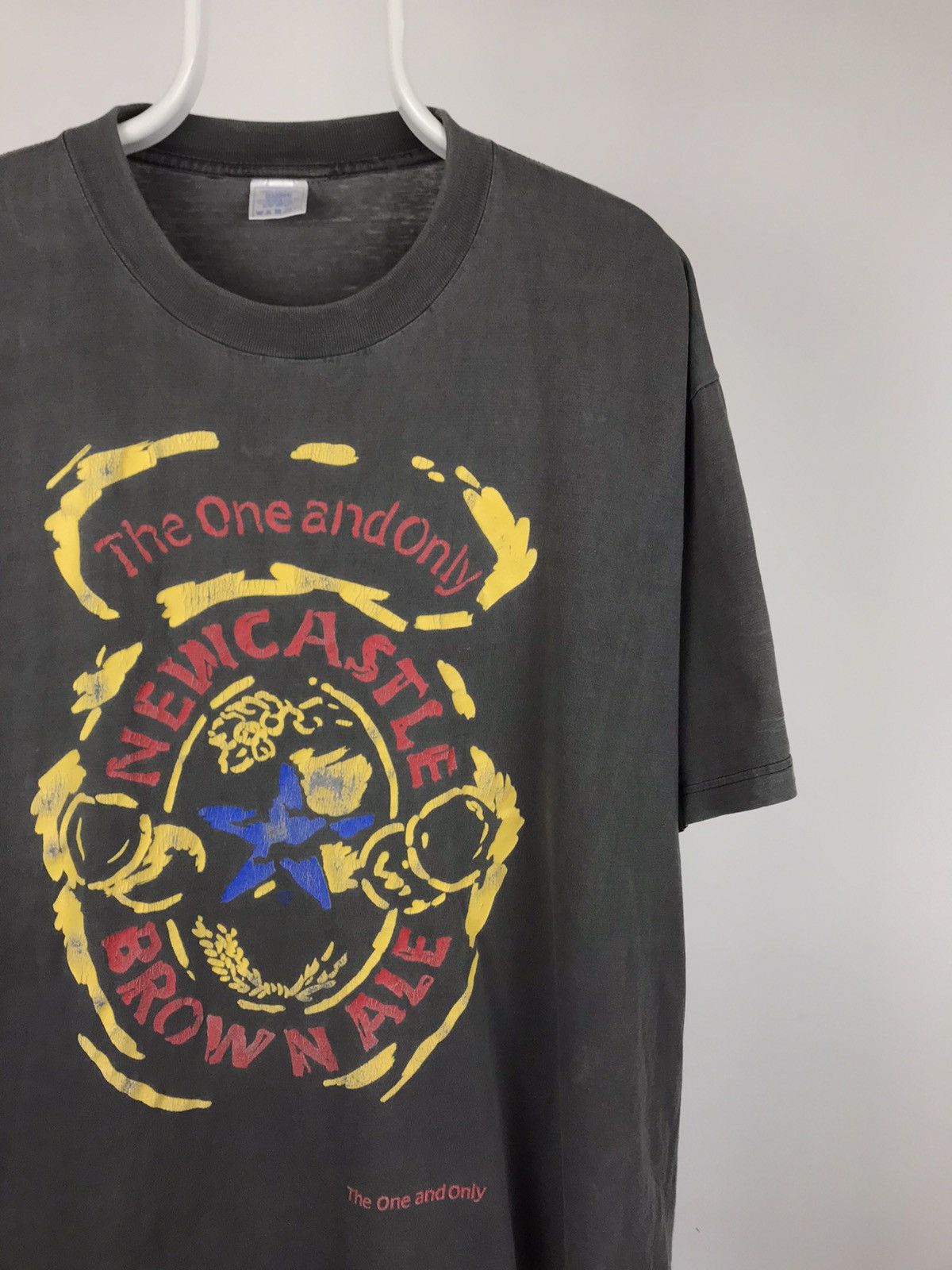 Vintage Vintage New Castle Big Logo Faded Graphite Tee Size US XL / EU 56 / 4 - 2 Thumbnail