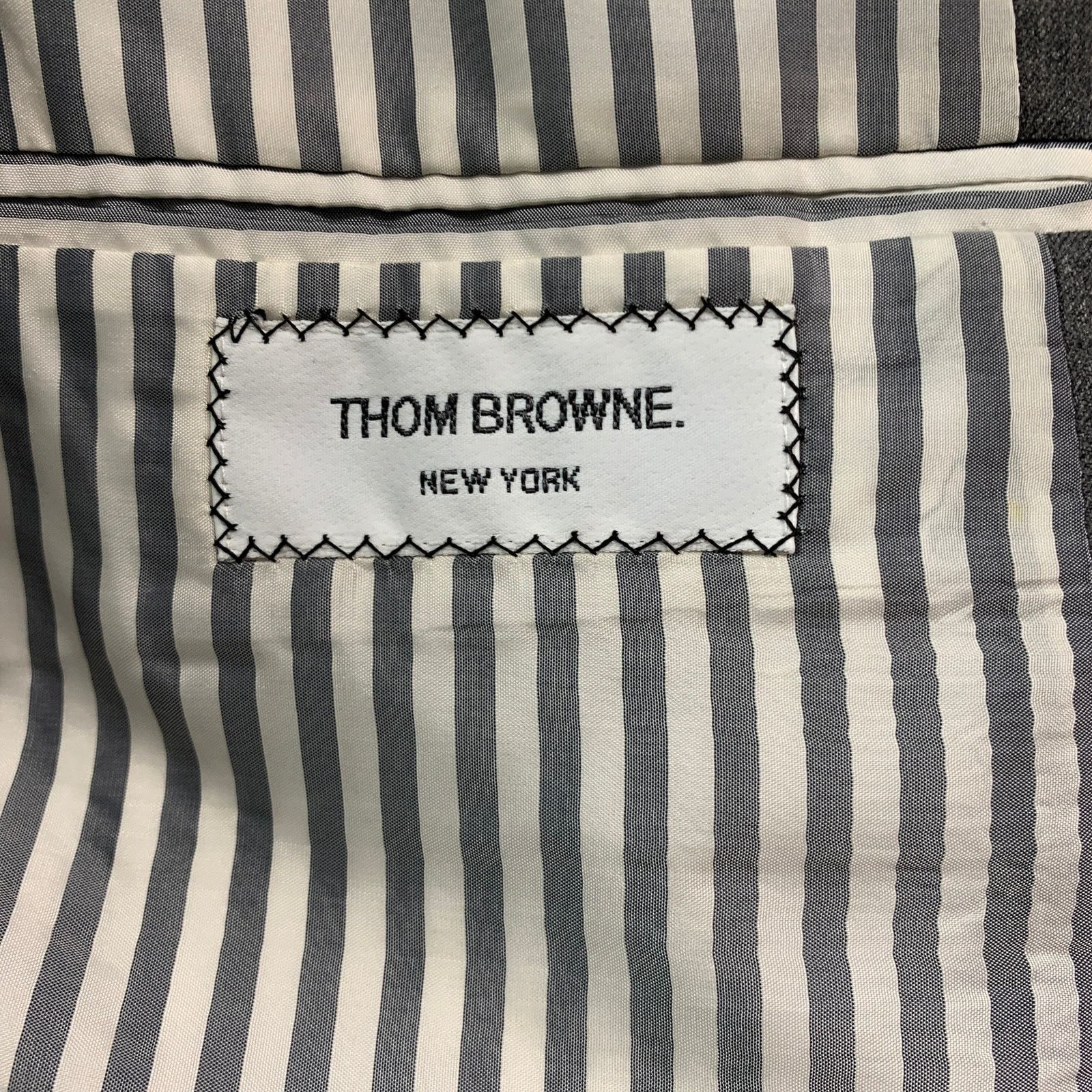 Thom Browne THOM BROWNE Size 40 Grey Tweed 3 button Sport Coat Size 40R - 5 Thumbnail