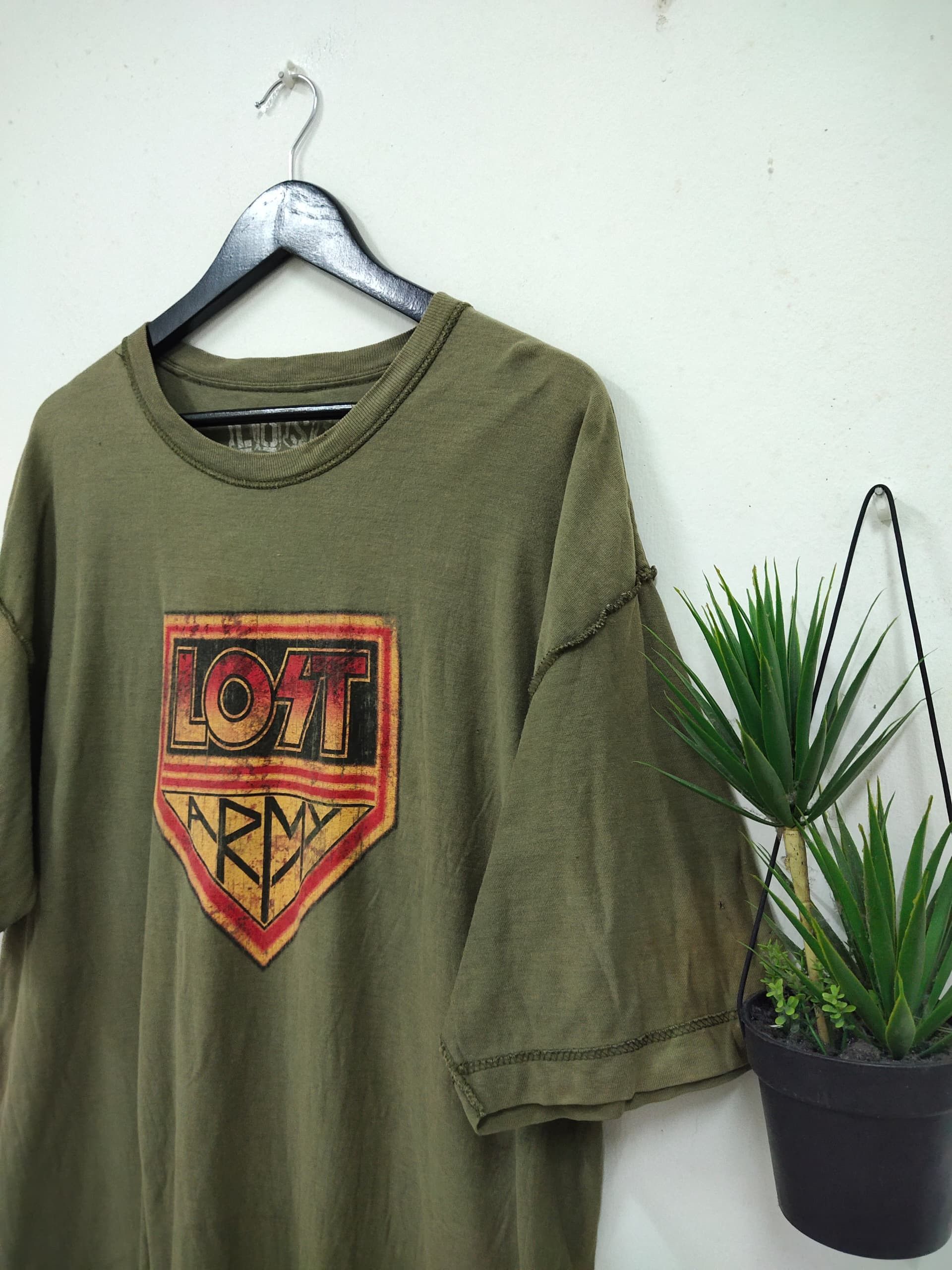 Lost Enterprises Vtg Lost Skateboard X Kiss Army band t shirt Size US XL / EU 56 / 4 - 8 Thumbnail